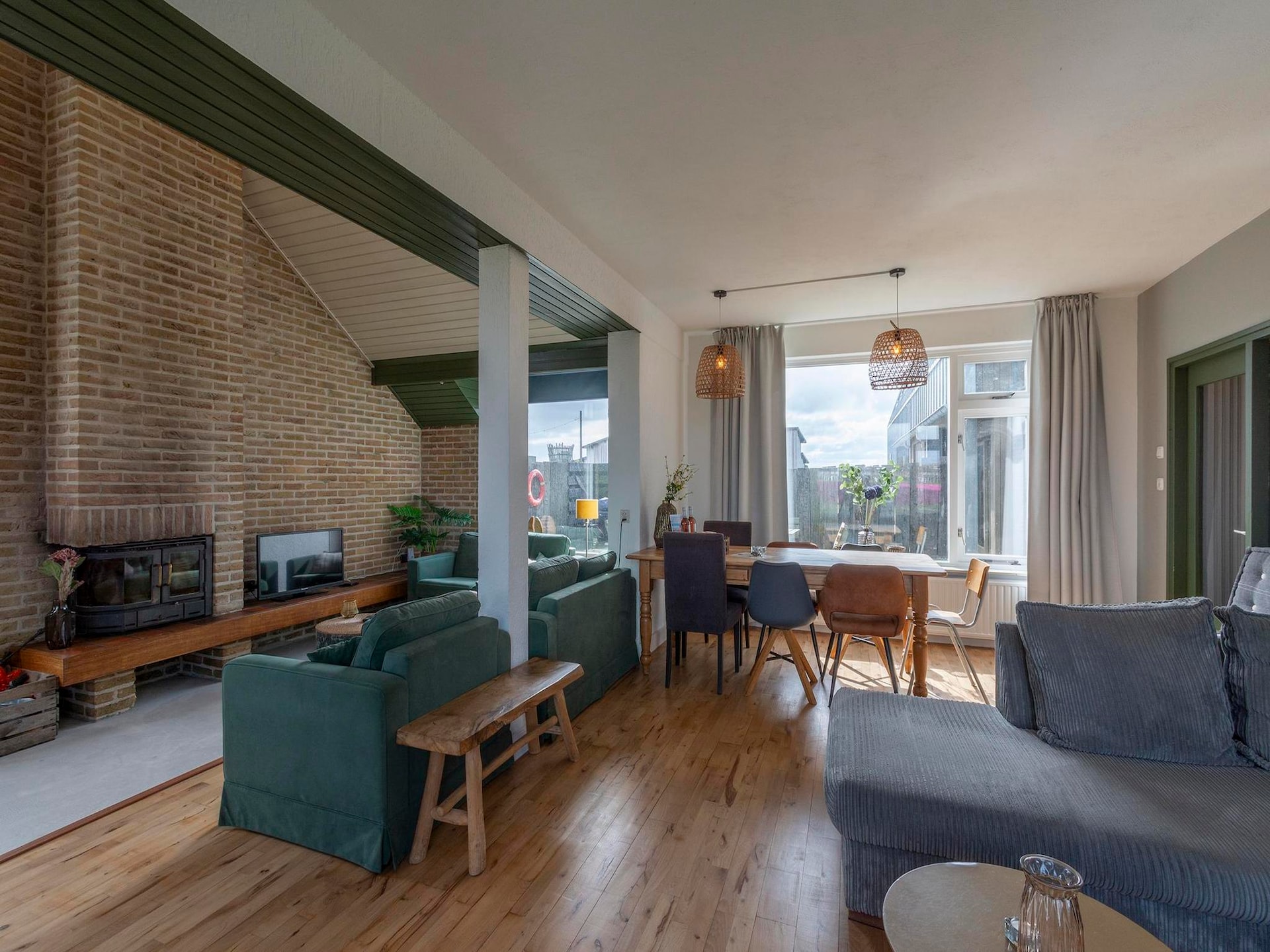 Villa Zuidwester: Ruime familievilla met haard bij strand Callantsoog - foto 14