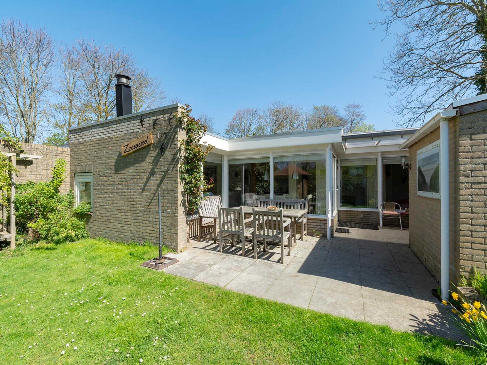 Vrijstaande bungalow met grote tuin op 4 km van het strand - foto 7
