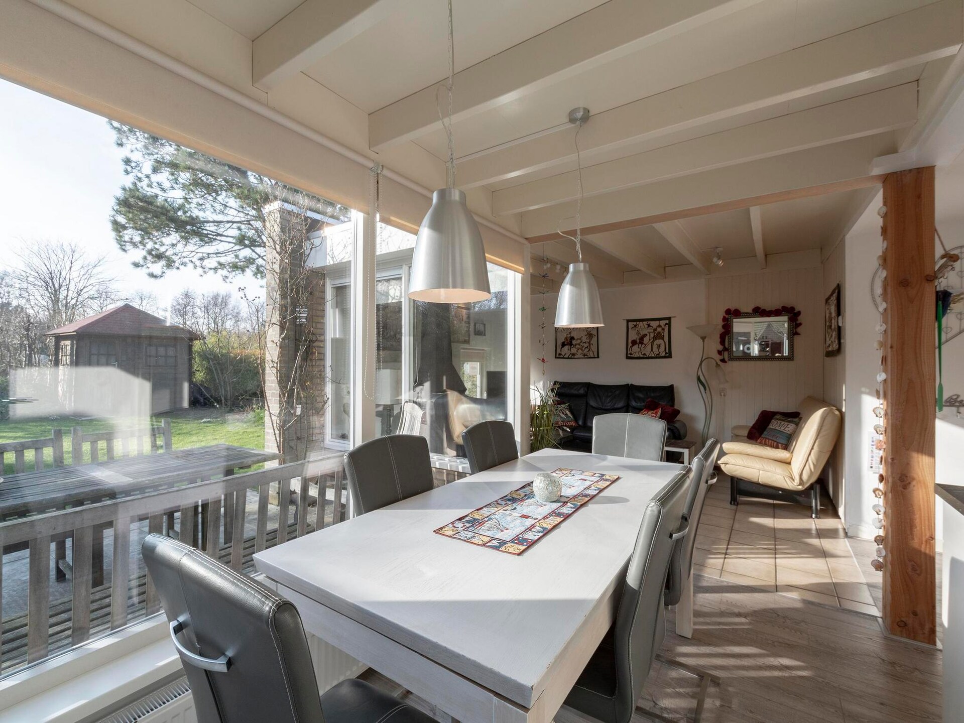 Vrijstaande bungalow met grote tuin op 4 km van het strand - foto 3