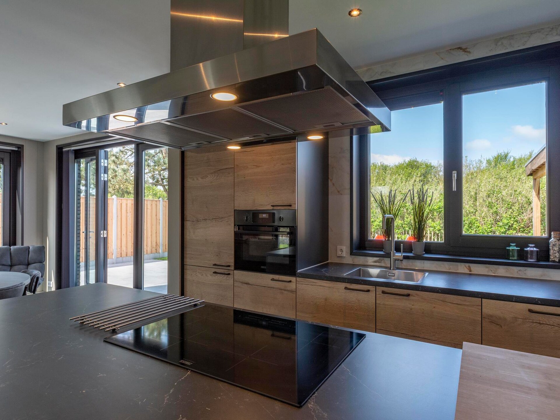 Wellness Villa Lotje: luxe villa met jacuzzi en sauna op 250m van het strand - foto 16