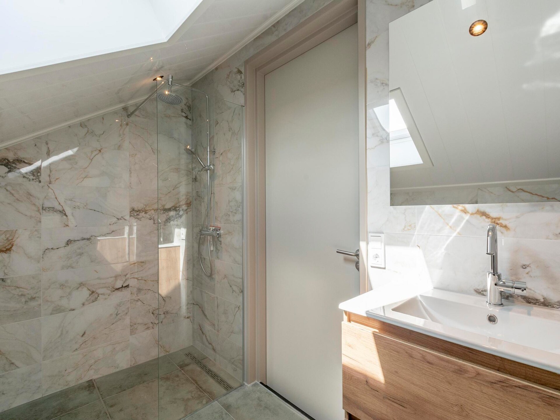 Wellness Villa Lotje: luxe villa met jacuzzi en sauna op 250m van het strand - foto 23