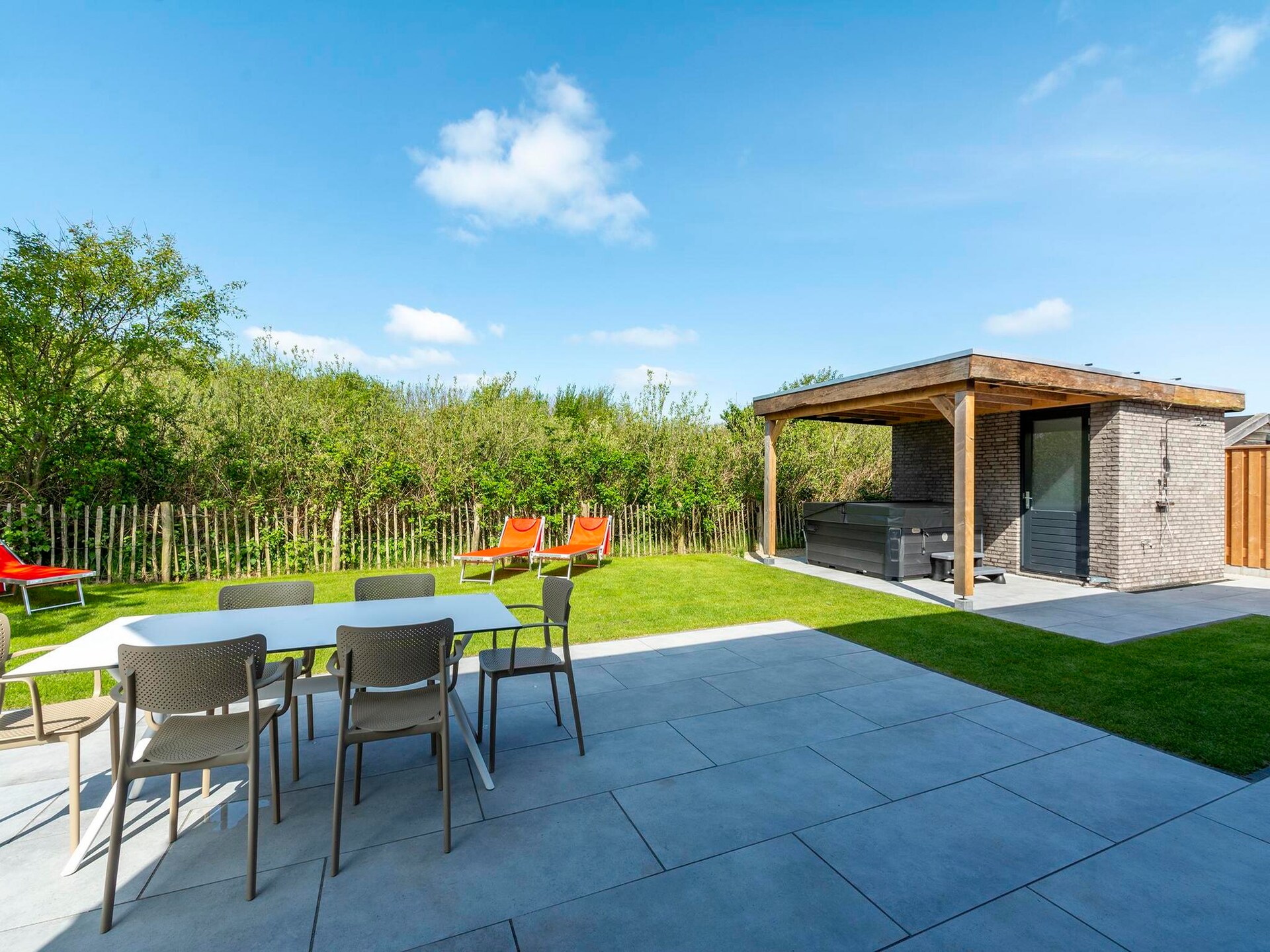 Wellness Villa Lotje: luxe villa met jacuzzi en sauna op 250m van het strand - foto 9