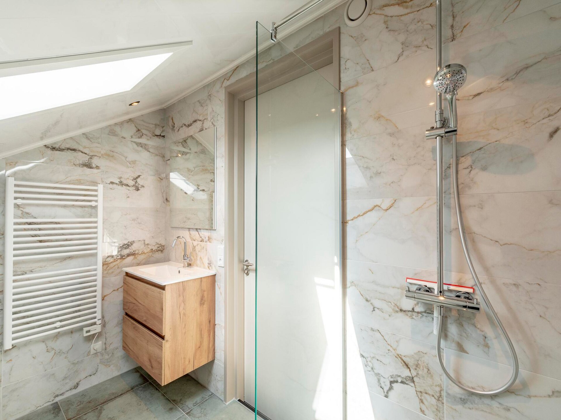 Wellness Villa Lotje: luxe villa met jacuzzi en sauna op 250m van het strand - foto 24