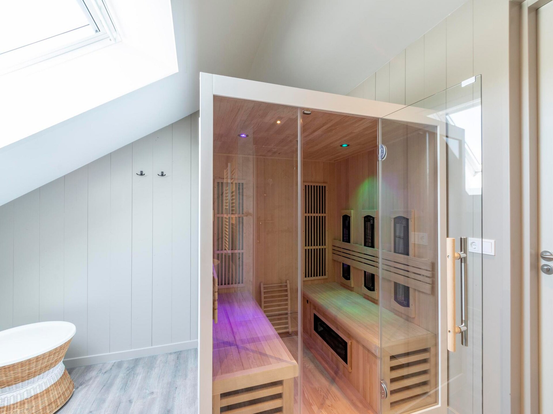 Wellness Villa Lotje: luxe villa met jacuzzi en sauna op 250m van het strand - foto 7