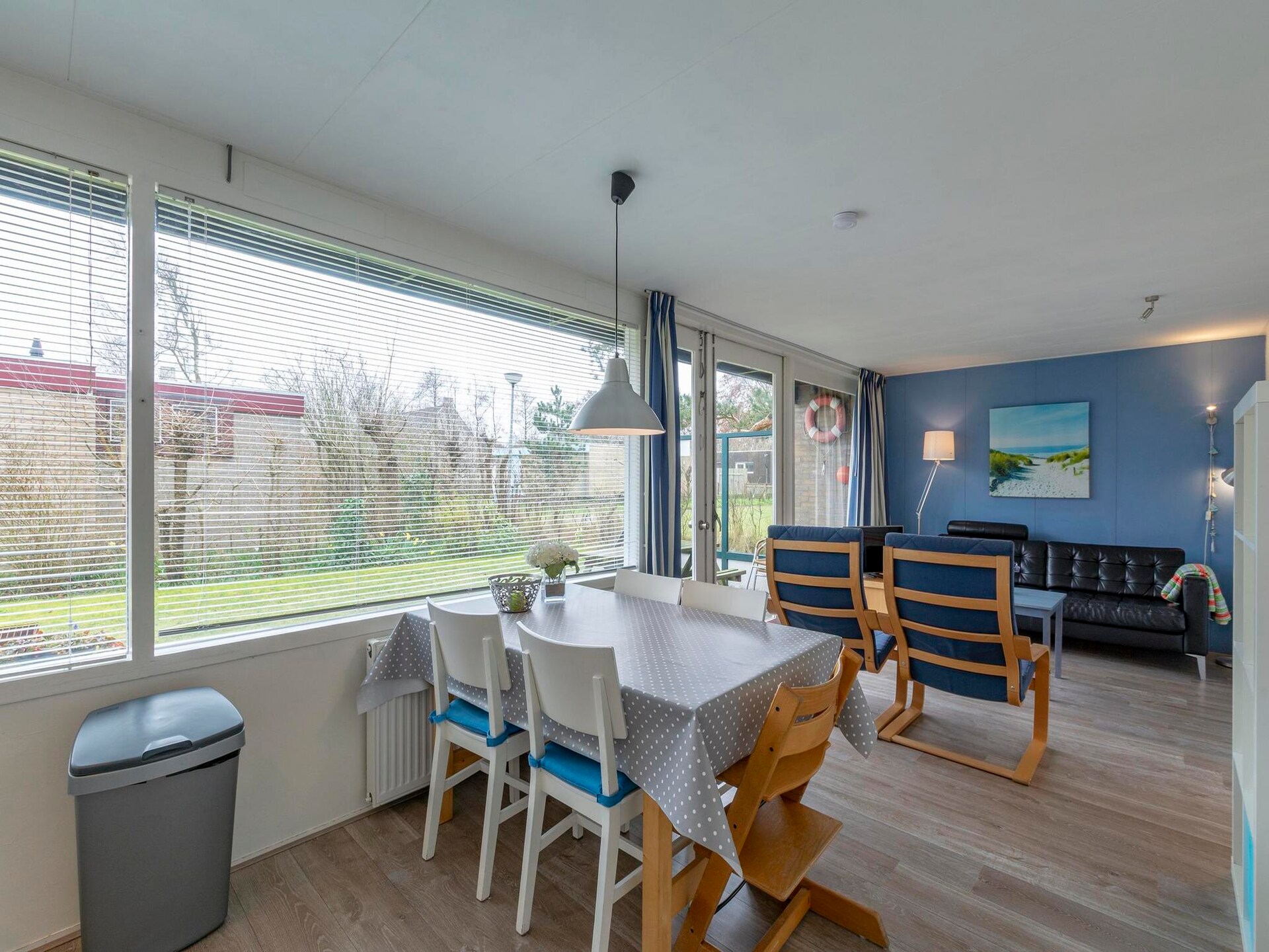 Vrijstaande familiebungalow bij strand van Callantsoog, autovrij park - foto 4