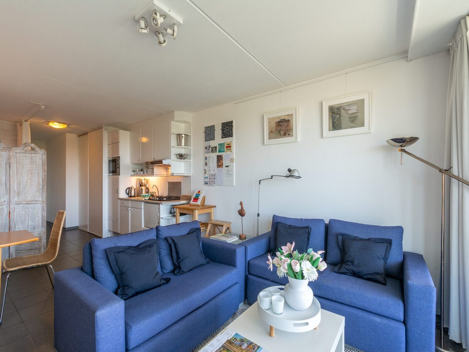 Stijlvol strandappartement op 10 meter van de Noordzee in Callantsoog - foto 13