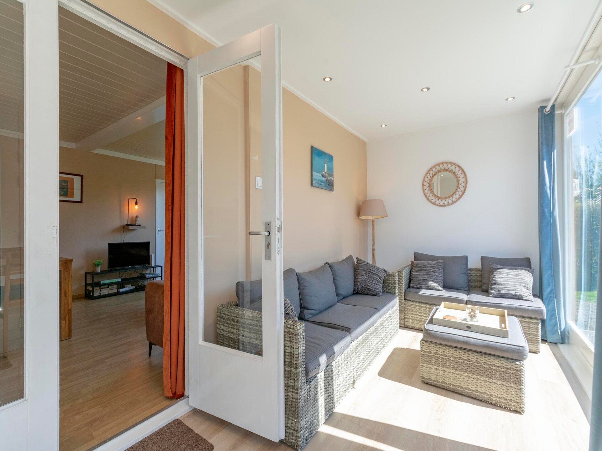 Vrijstaande zeebungalow met omheinde tuin op 1 km van het strand - foto 8