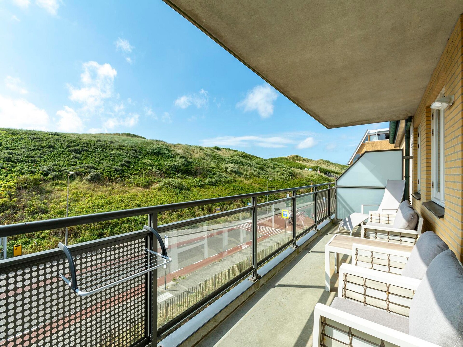 Wijde Blick 211: Modern appartement met duinuitzicht, 250m van strand - foto 16