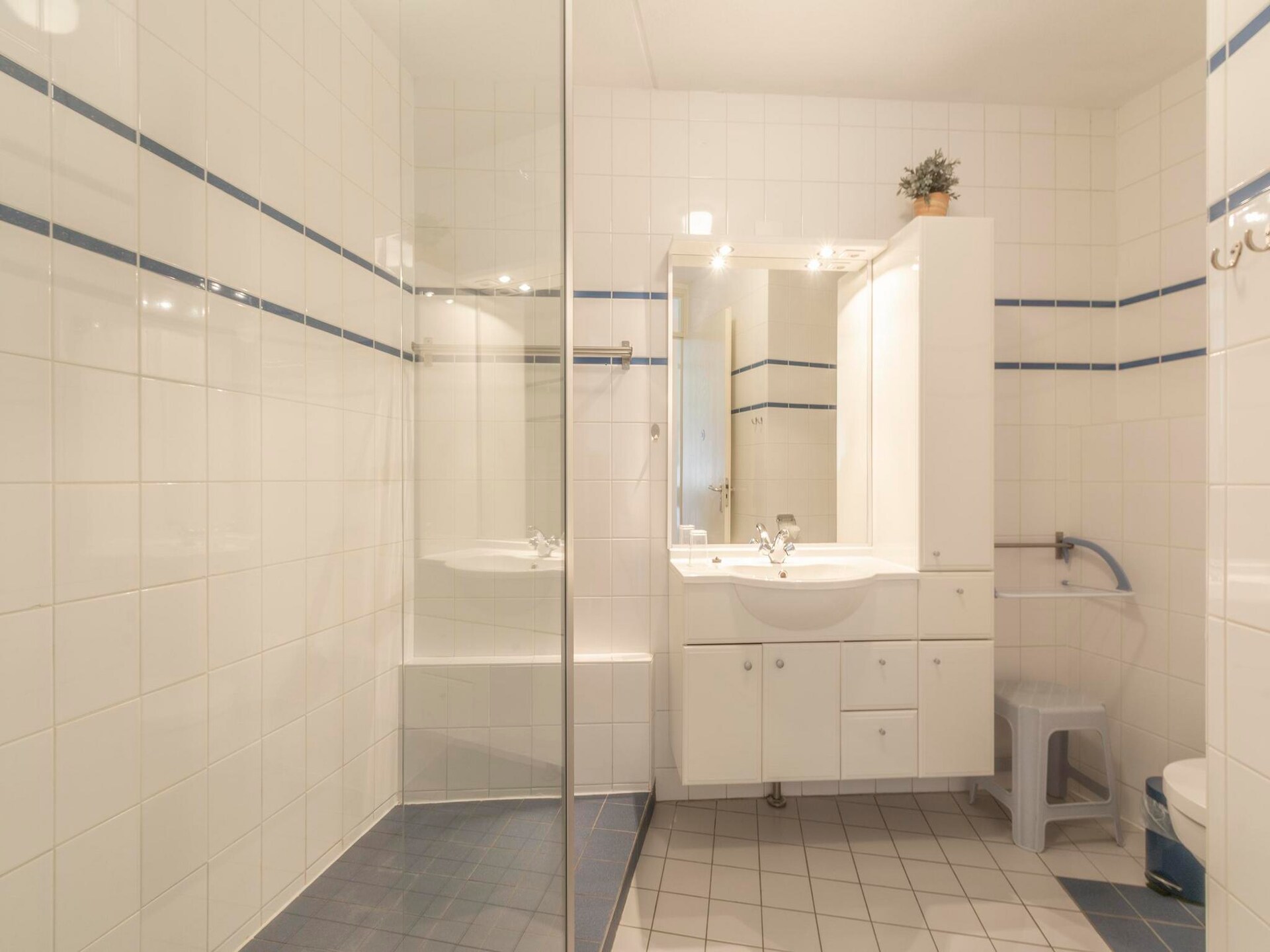 Juliana 34: Modern appartement met duinuitzicht op 1 km van het strand - foto 6