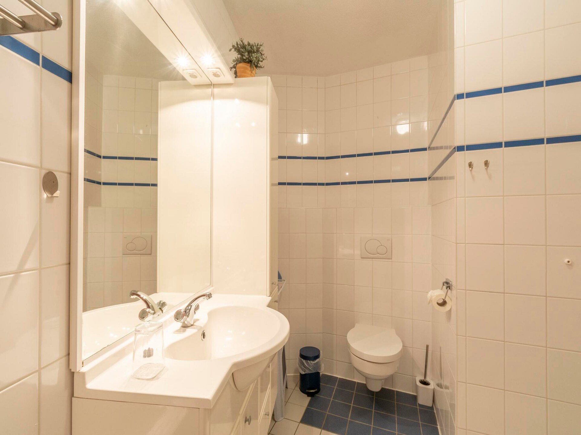 Juliana 34: Modern appartement met duinuitzicht op 1 km van het strand - foto 26
