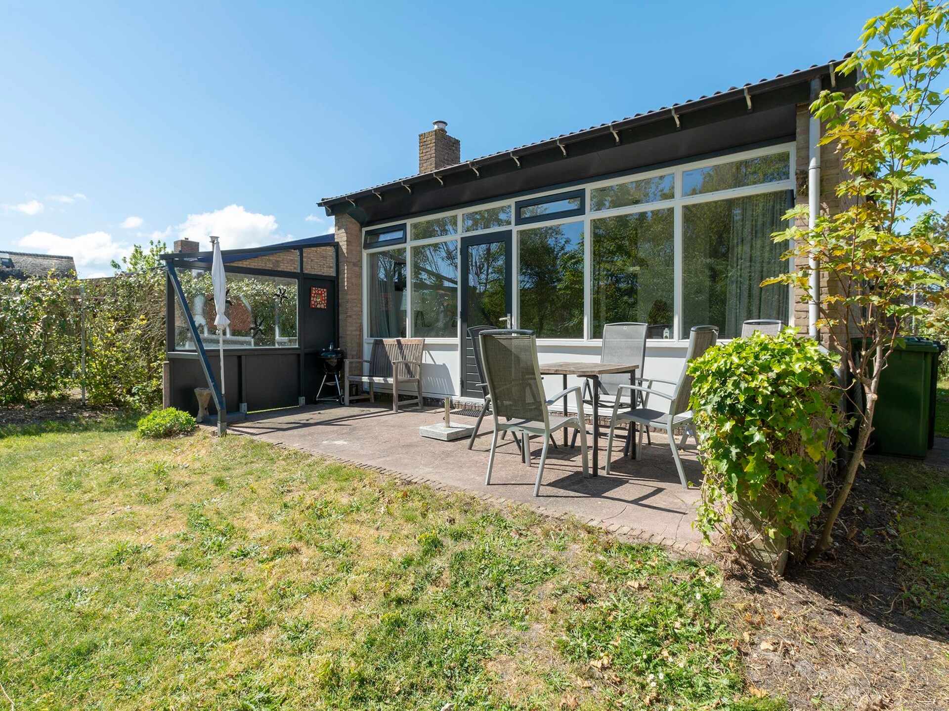 Vrijstaande bungalow in hartje Callantsoog, 750m van het strand - foto 2