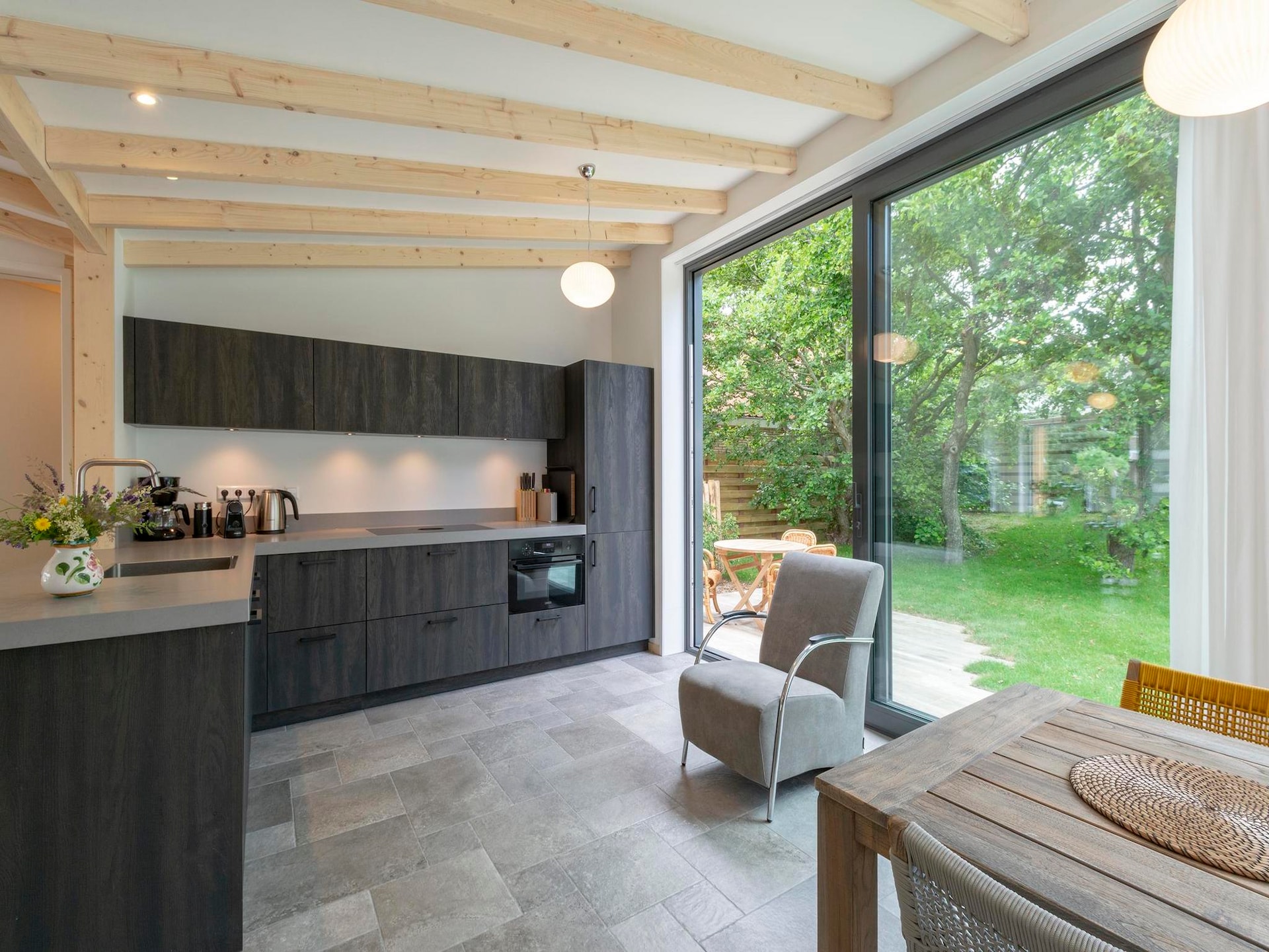 Moderne vrijstaande bungalow met houtkachel, op loopafstand van strand Callantsoog - foto 13