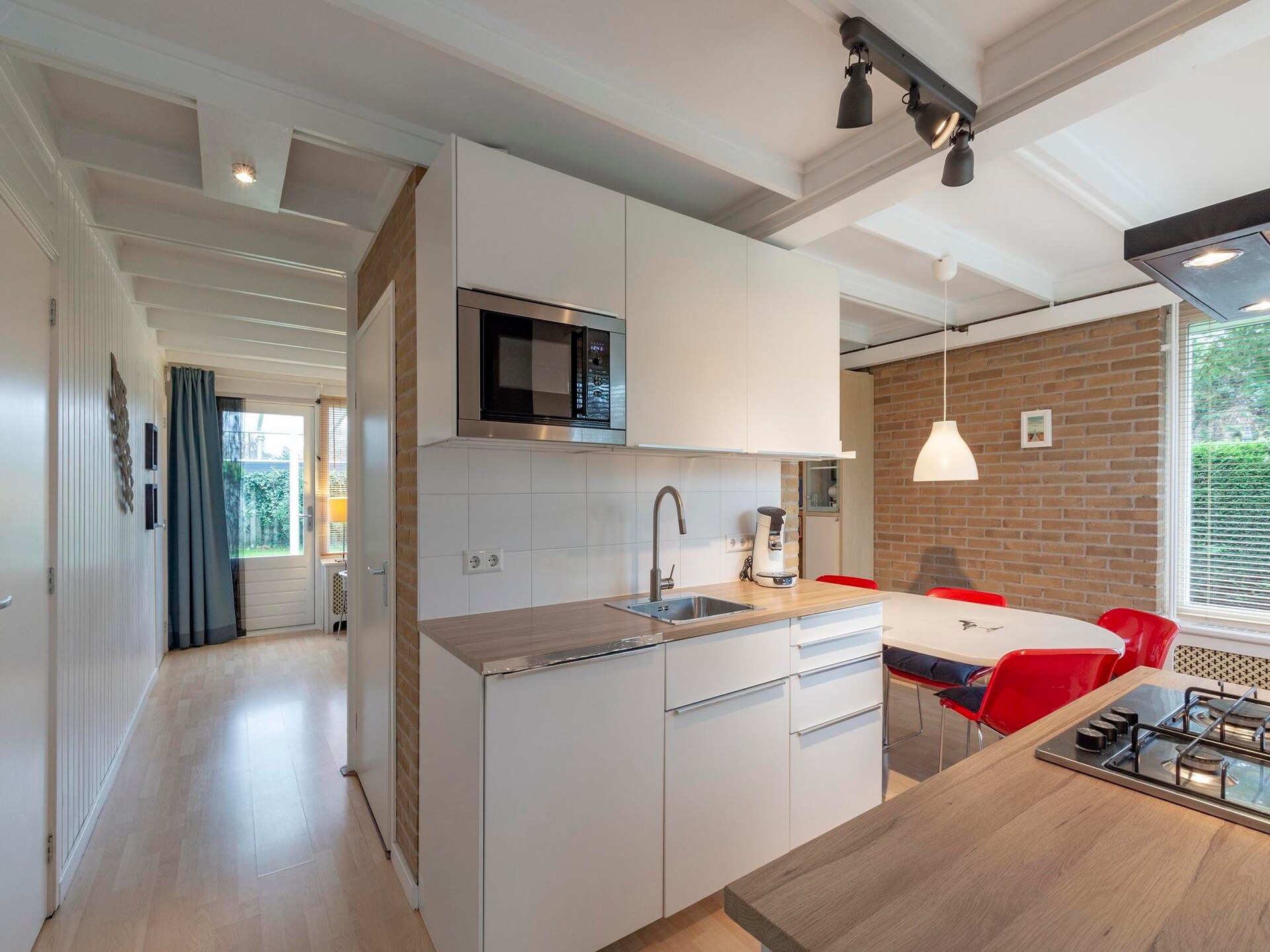 Vrijstaand vakantiehuis met omheinde tuin, 1,2 km van strand Sint Maartenszee - foto 11