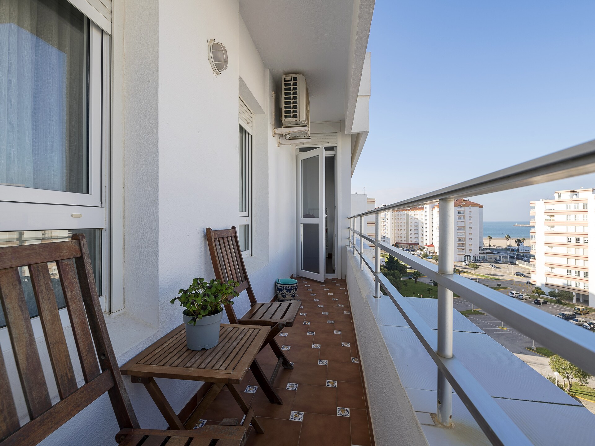 Licht appartement met zeezicht, groot zwembad en terras in El Puerto de Santa María - foto 4