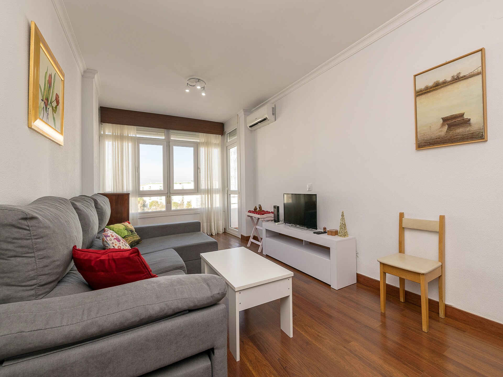 Licht appartement met zeezicht, groot zwembad en terras in El Puerto de Santa María - foto 2