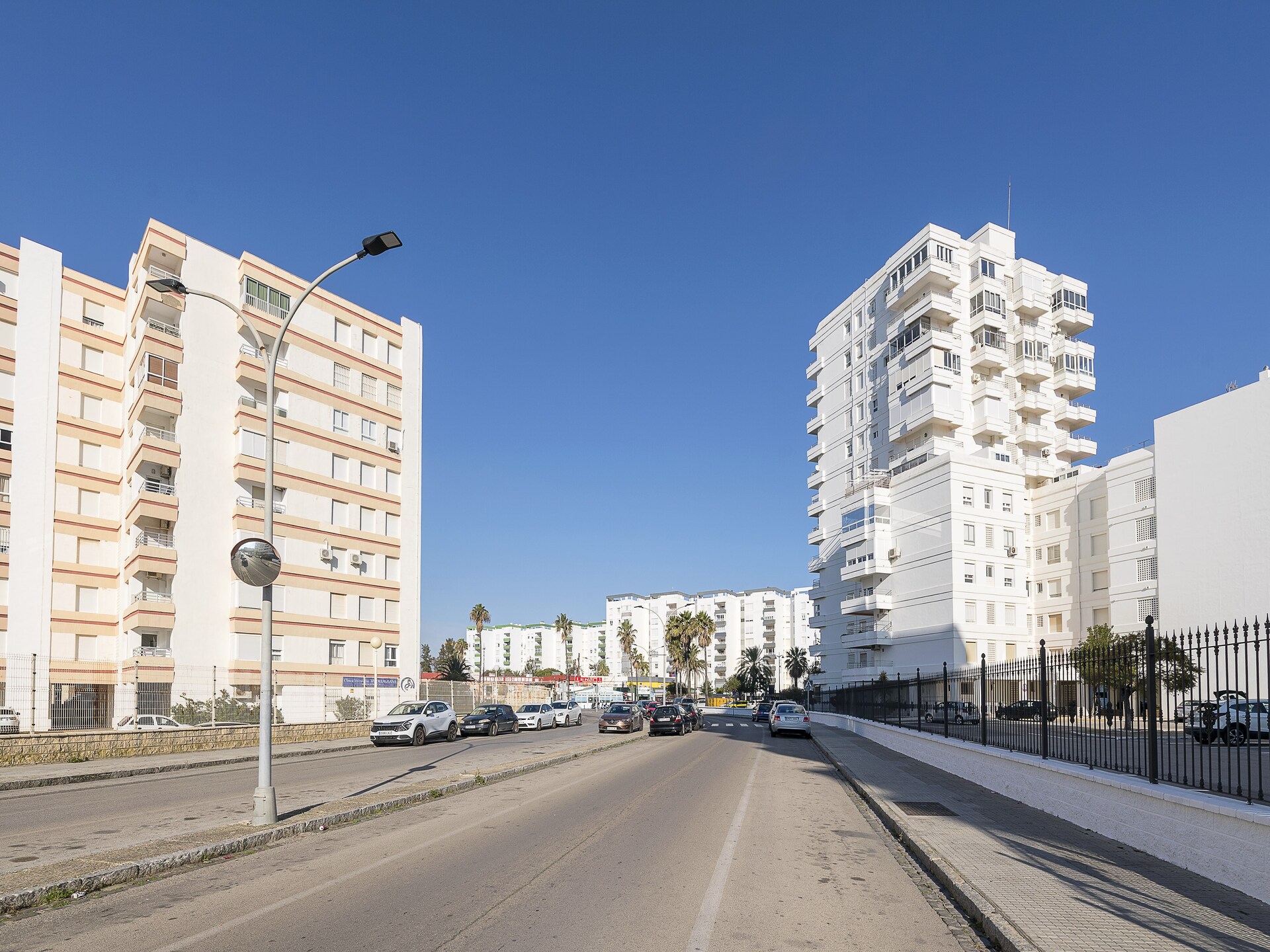 Licht appartement met zeezicht, groot zwembad en terras in El Puerto de Santa María - foto 25
