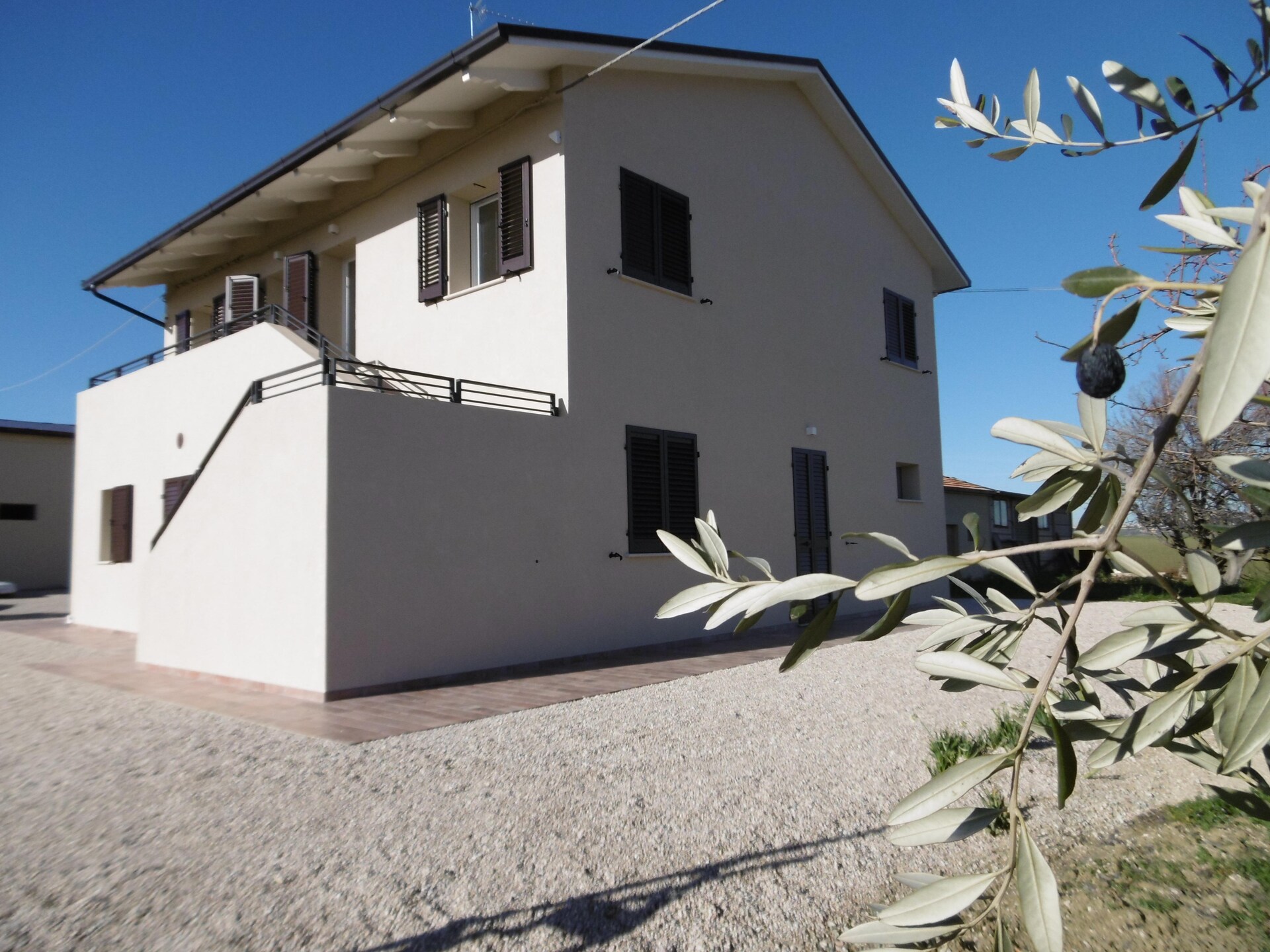 Licht appartement Olio in Fermo met zwembad - foto 8