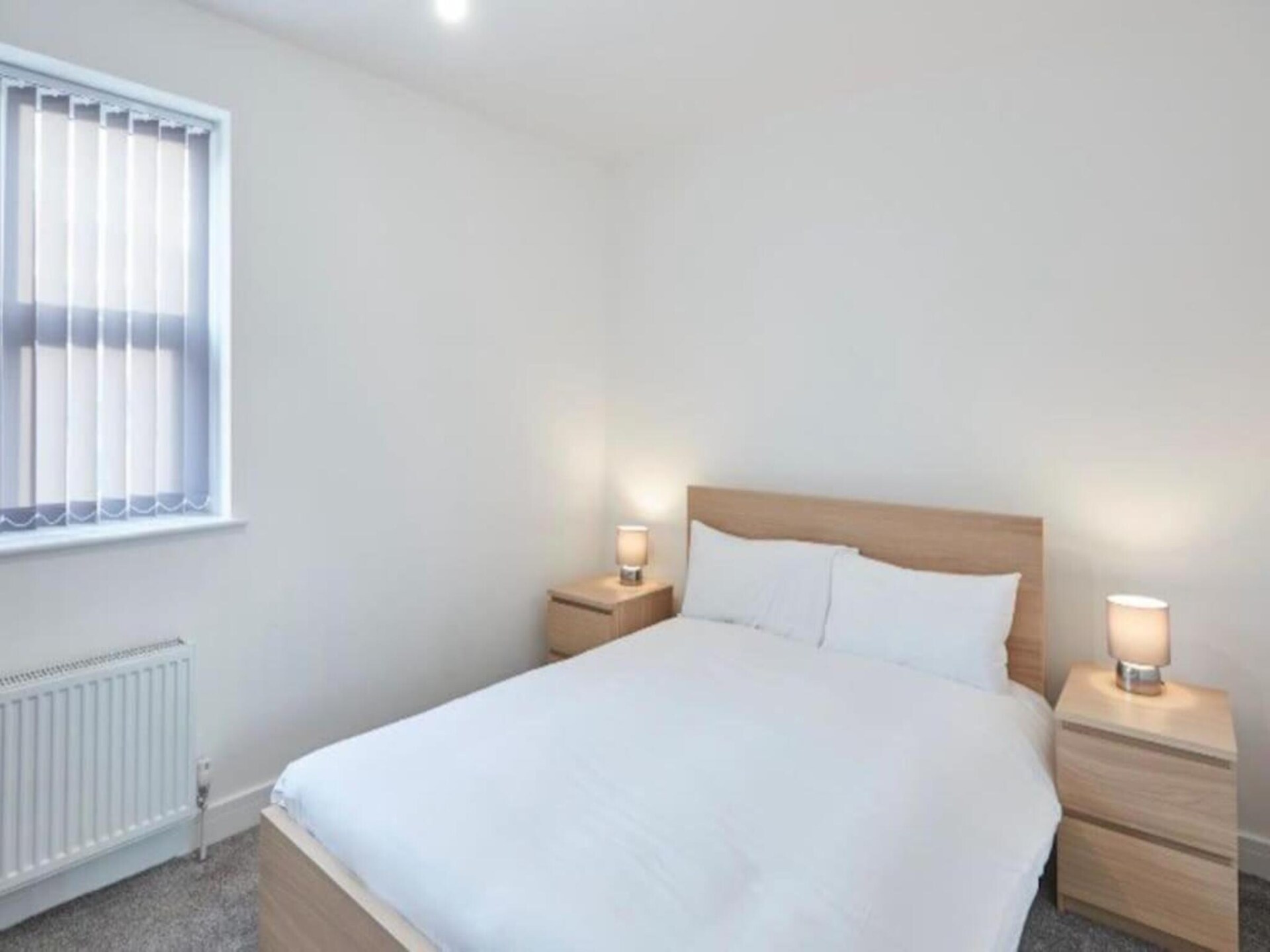 Compact stadsappartement in centrum Crewe met uitzicht en bar - foto 10