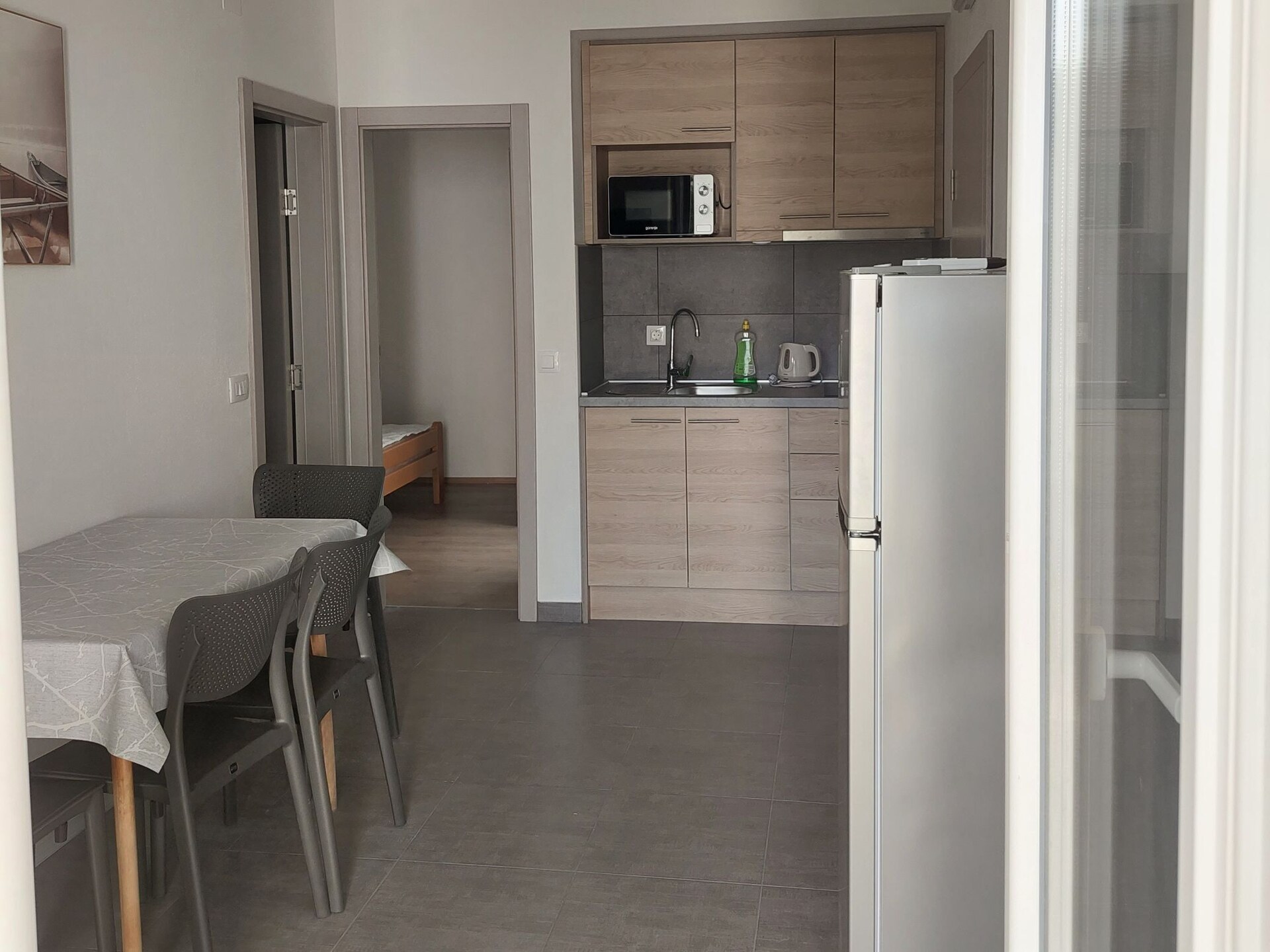 Rustiek appartement aan zee in Žuljana voor 4 personen met terras - foto 3