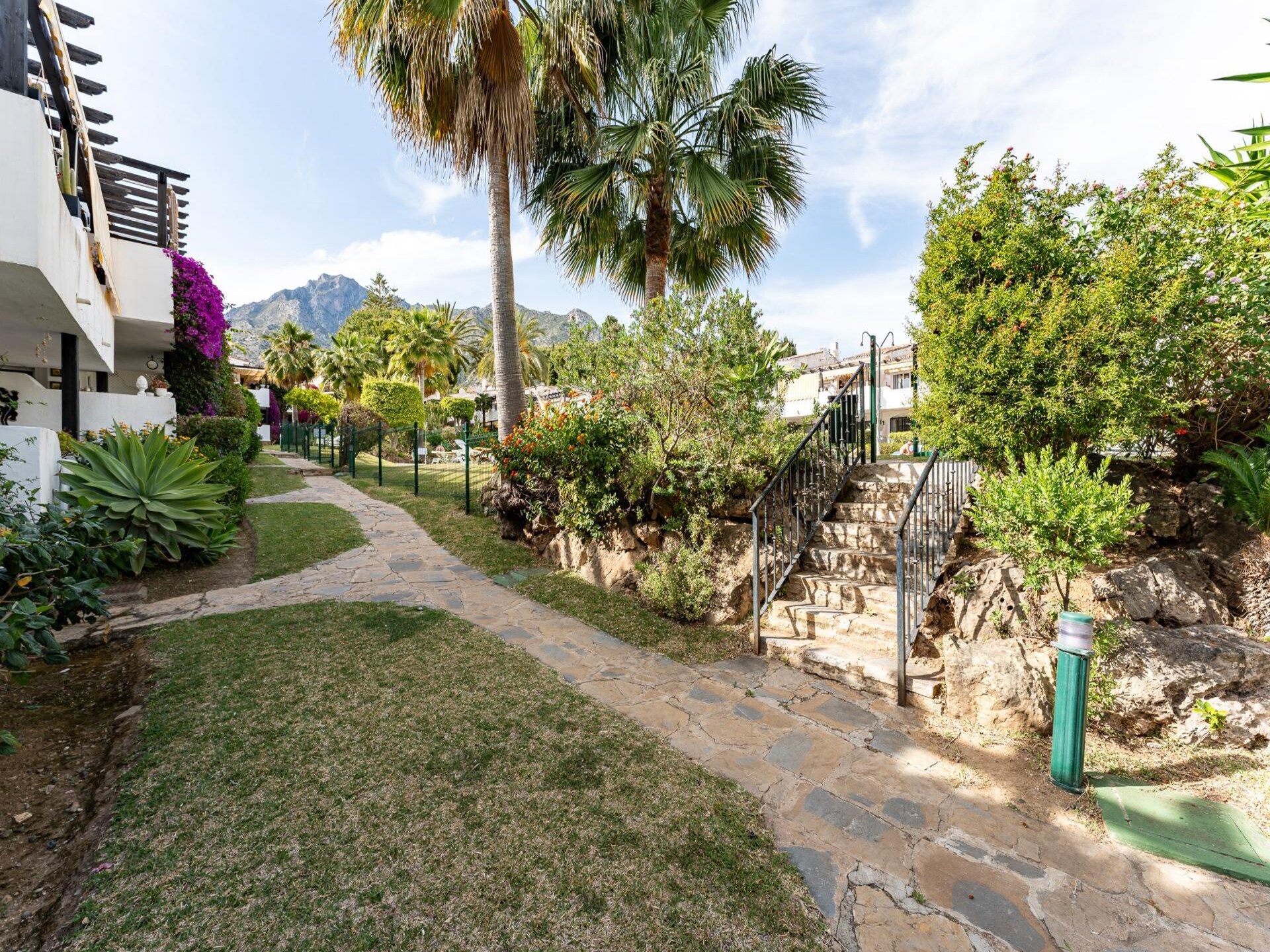 Modern appartement in Marbella met zwembad, dichtbij strand en centrum - foto 3