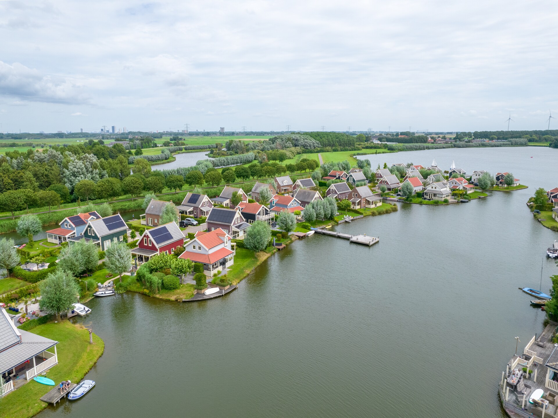 Vrijstaand waterhuis aan het meer in Simonshaven – ideaal voor 6 personen - foto 25