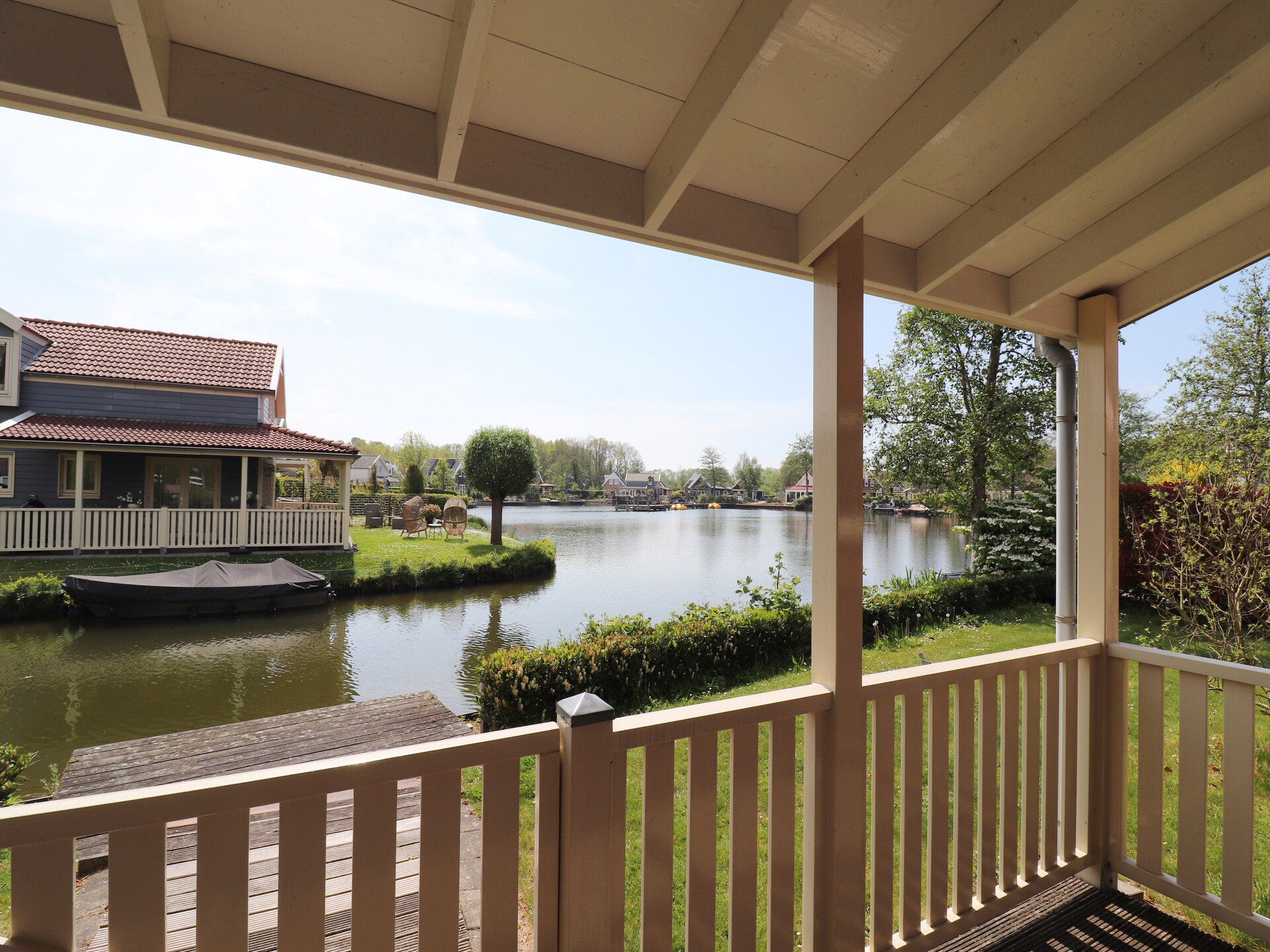 Luxe vakantiehuis aan het water met sauna op park Zuytland Buiten - foto 2