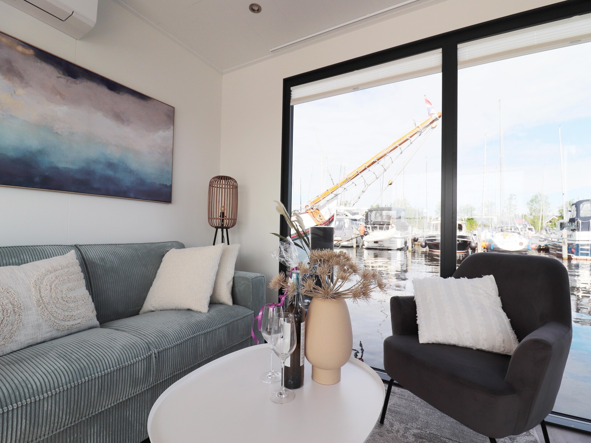 Luxe woonboot Refugio aan het water in pittoreske haven van Lemmer - foto 20