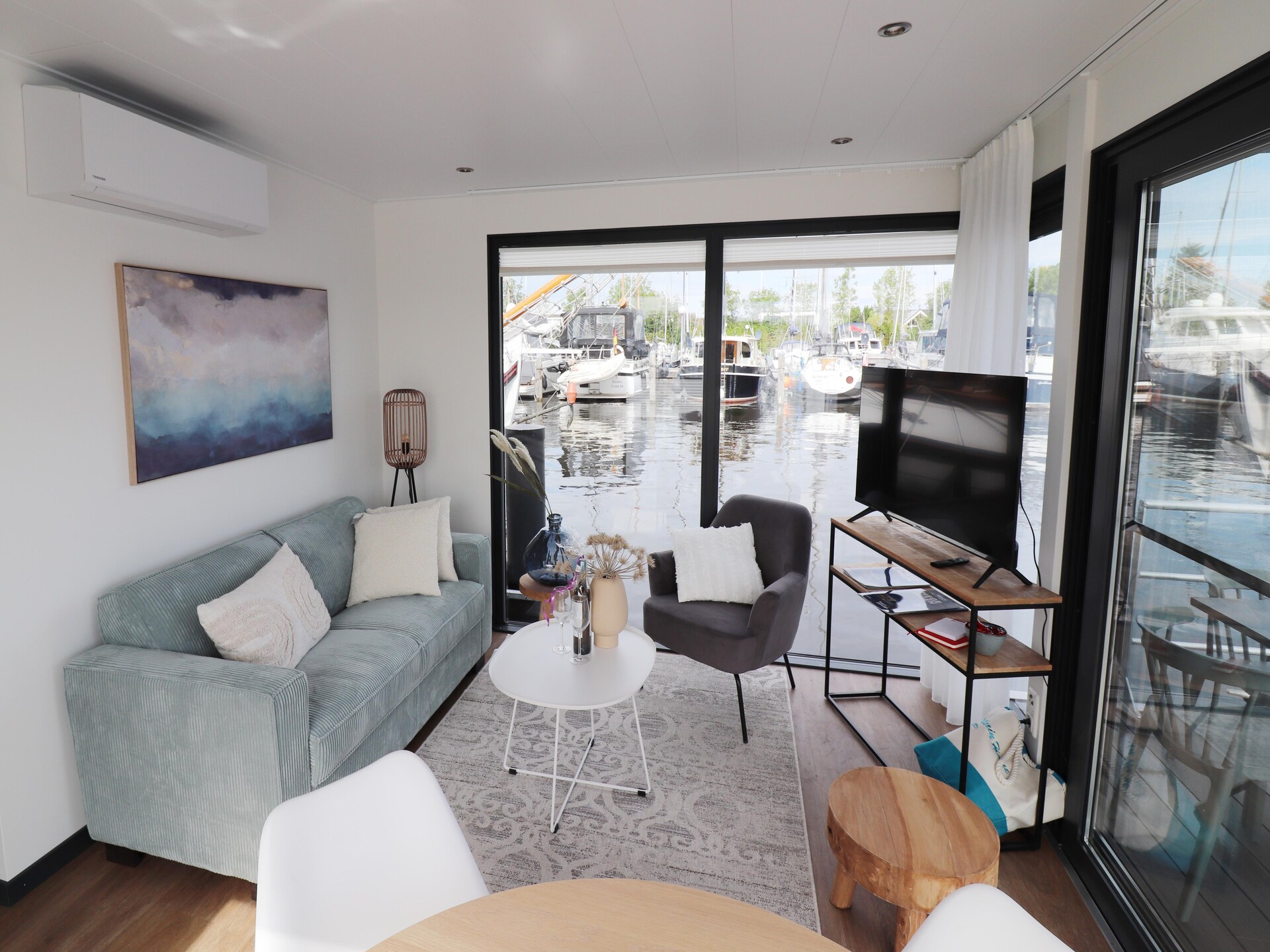 Luxe woonboot Refugio aan het water in pittoreske haven van Lemmer - foto 12