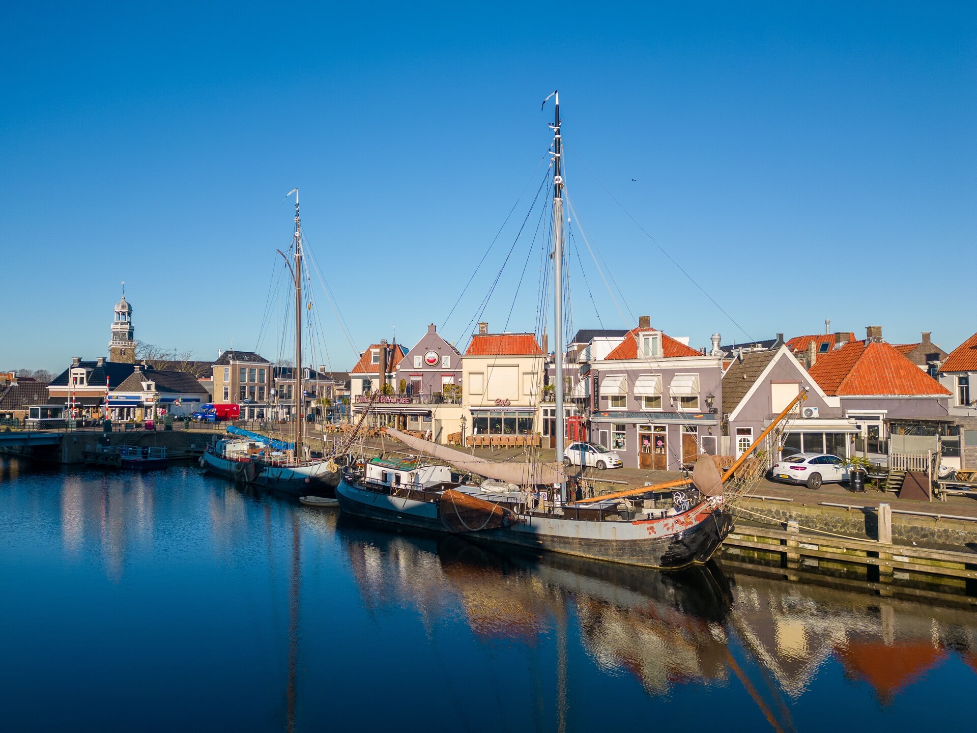 Luxe woonboot Refugio aan het water in pittoreske haven van Lemmer - foto 34