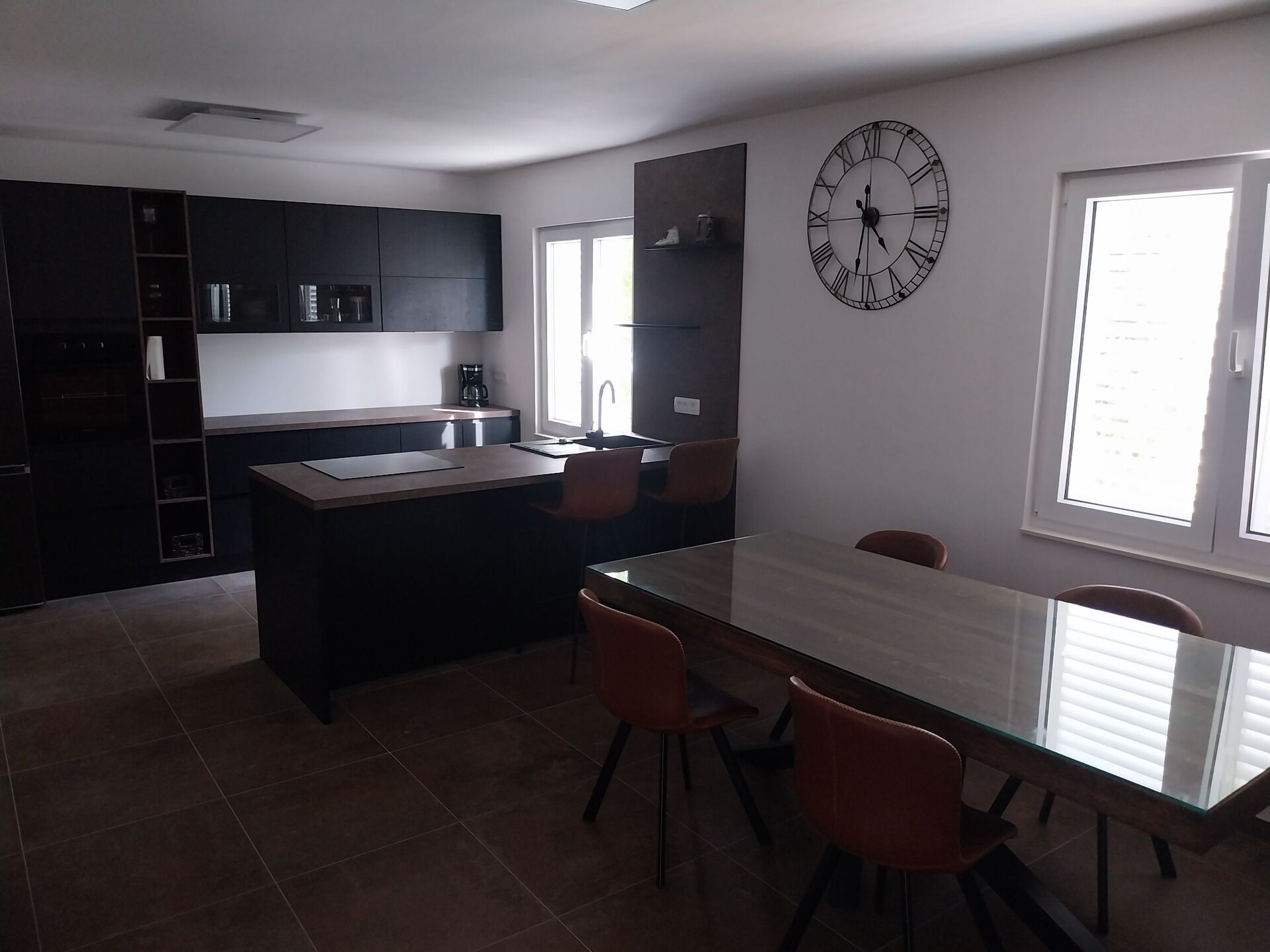 Villa Marija: Ruime villa met zwembad en terras op 800m van het strand in Podstrana - foto 1