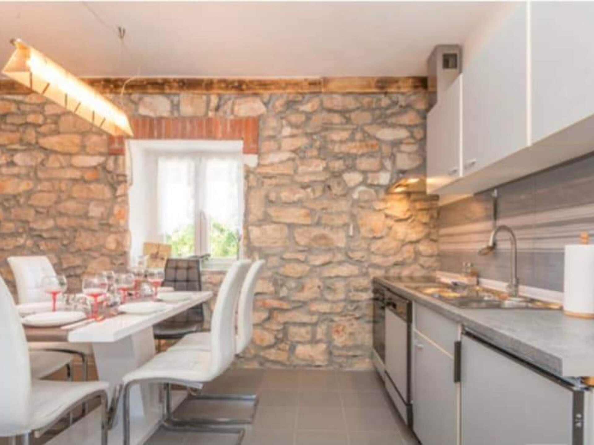 Villa Balamunta: Luxe privévilla met zwembad in rustig Dalmatië - foto 5