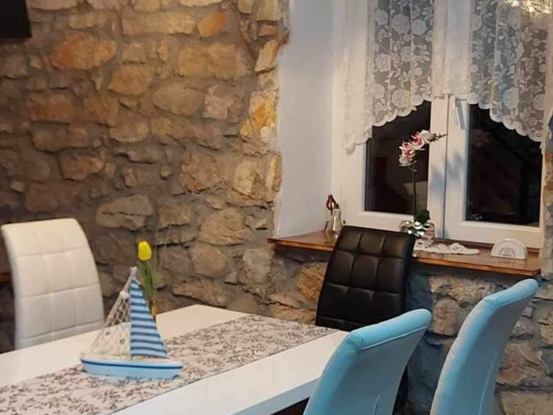 Villa Balamunta: Luxe privévilla met zwembad in rustig Dalmatië - foto 1