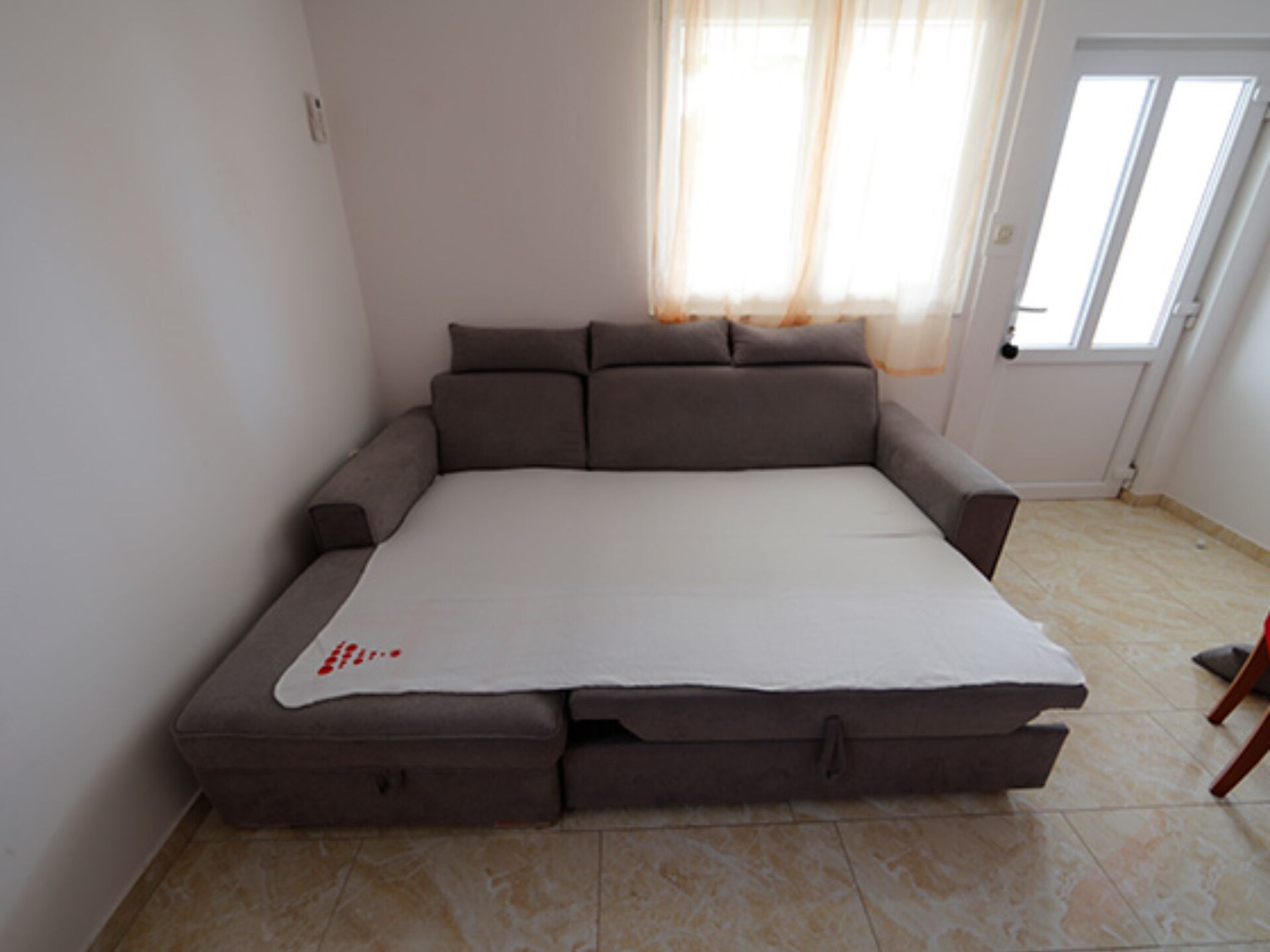 Knus appartement met balkon in Lopar, op 300 meter van het zandstrand - foto 5