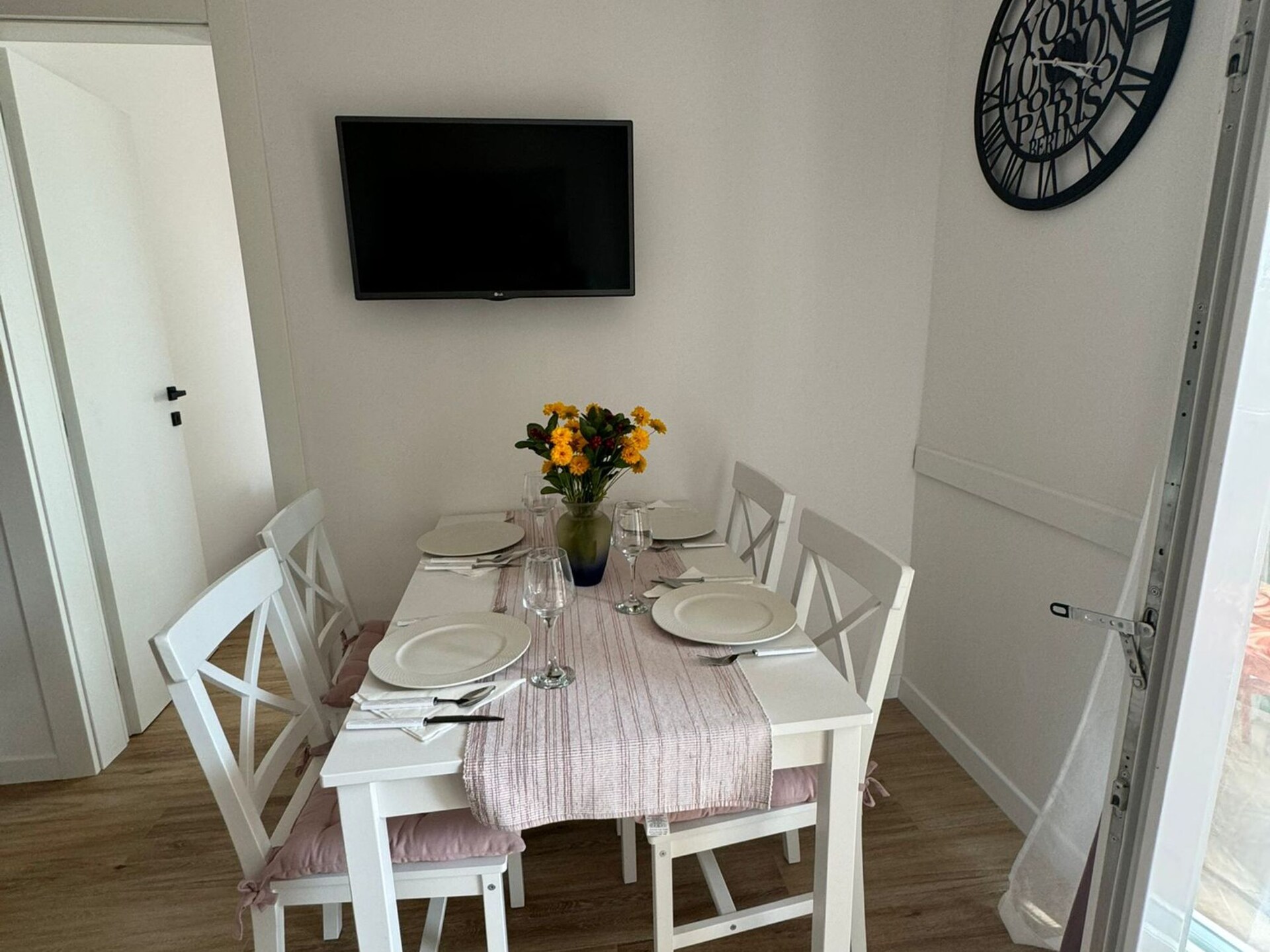 Appartement met balkon en deels zeezicht op 100m van het strand in Srebreno - foto 5