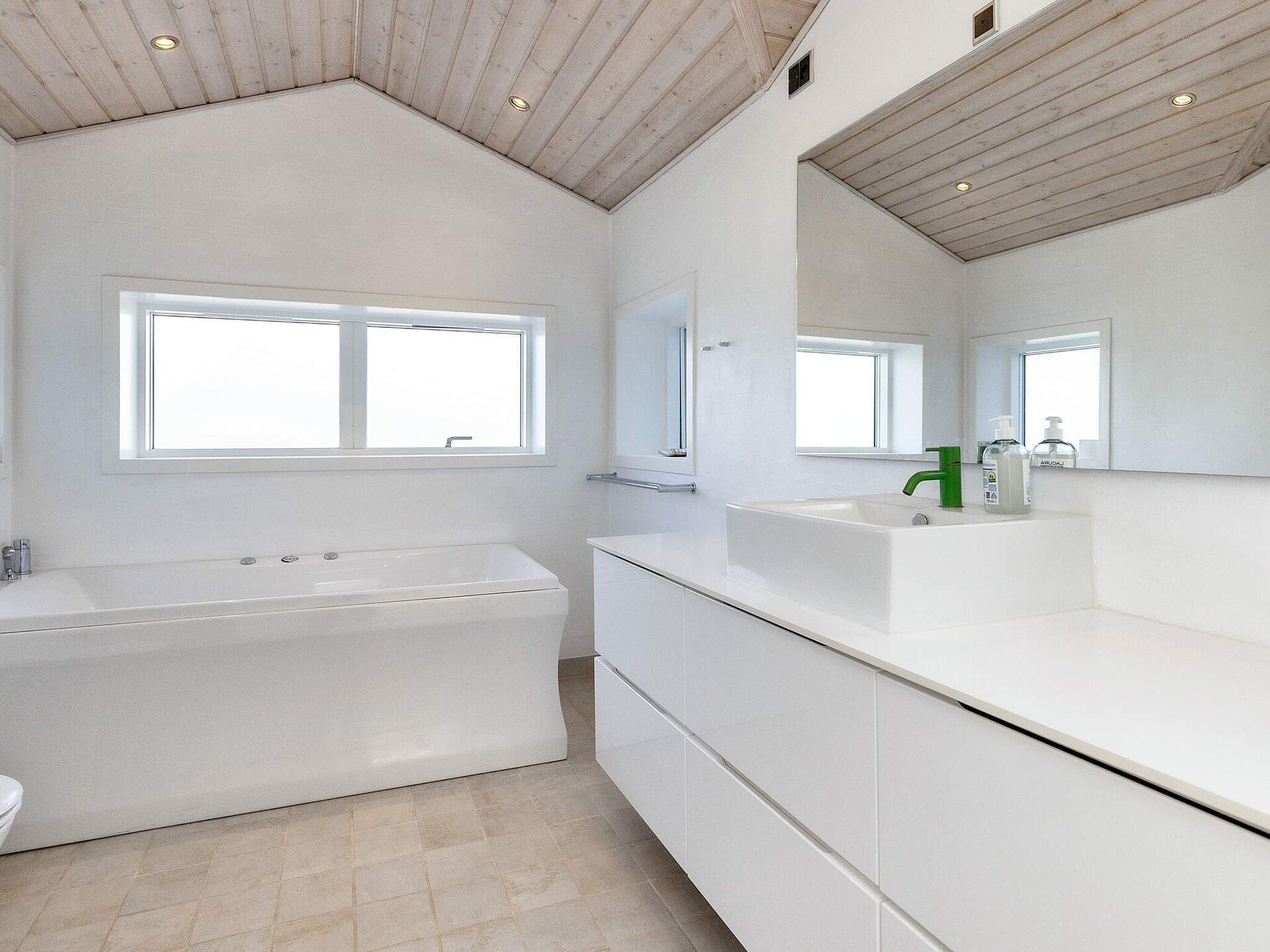 Design vakantiehuis op 100m van zee met panoramisch uitzicht en buitenbad - foto 16