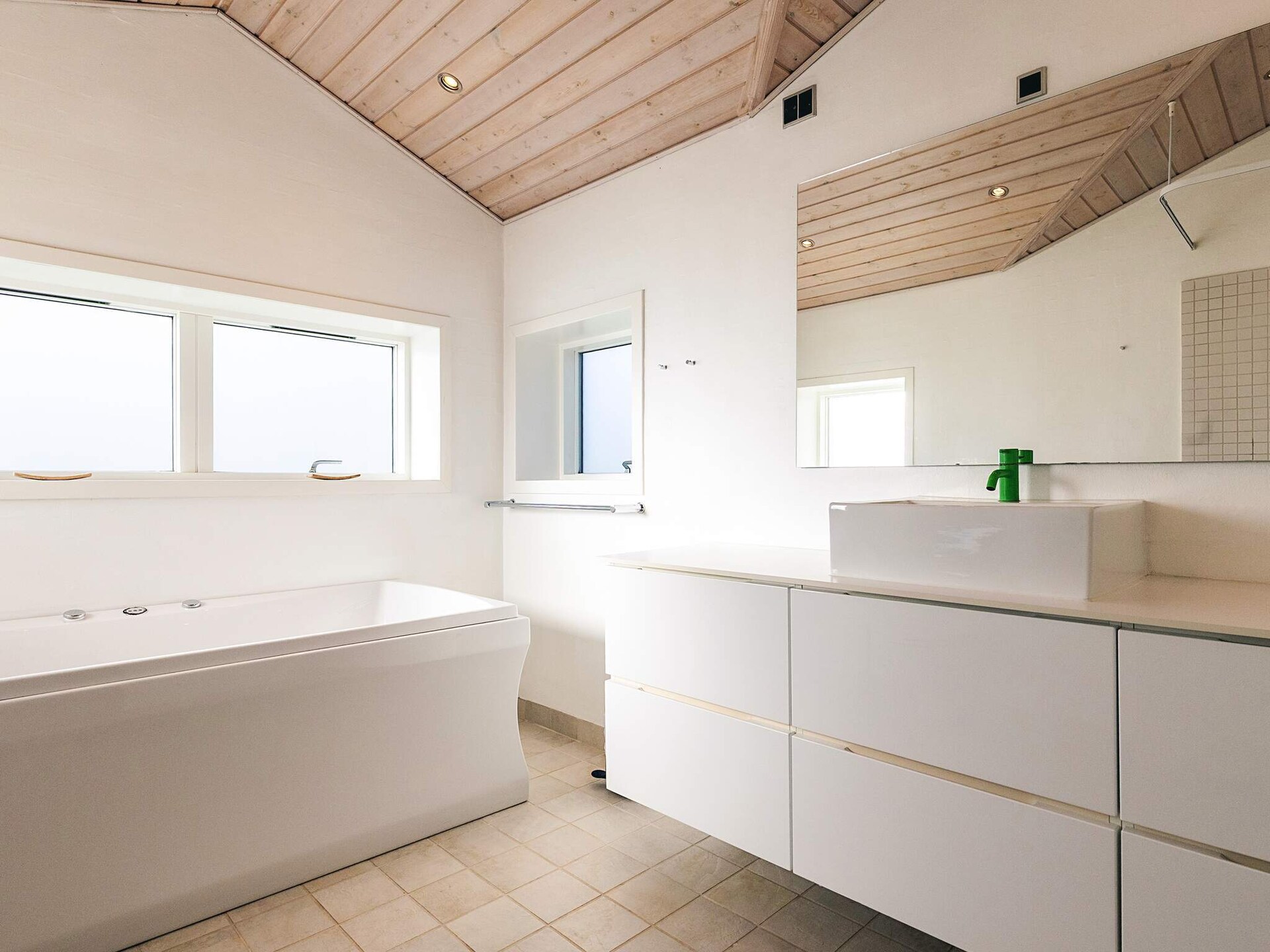 8-persoons vakantiehuis aan zee in Løkken met luxe buitenbad - foto 22