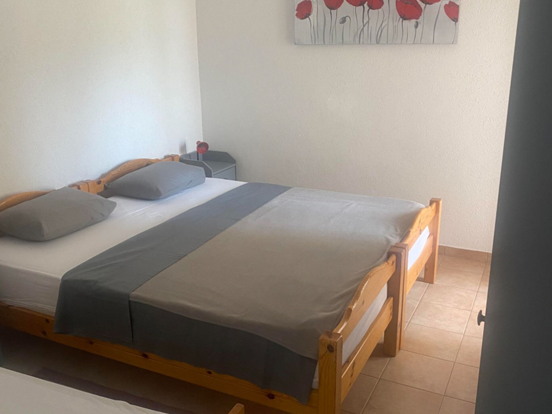 Ruim 3-slaapkamerappartement met balkon en tuinzicht in Lopar, op 300m van het strand - foto 14