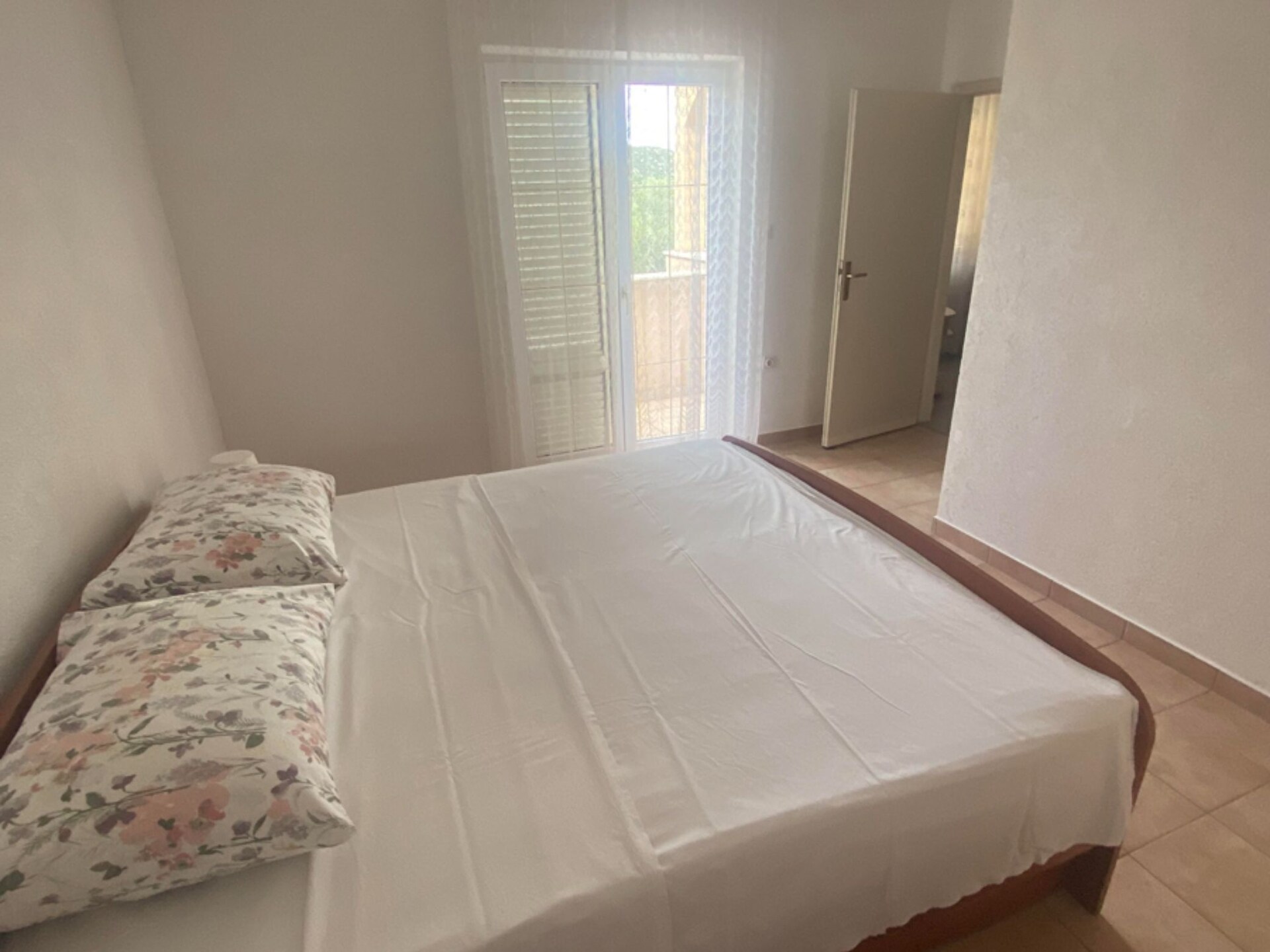 Ruim 3-slaapkamerappartement met balkon en tuinzicht in Lopar, op 300m van het strand - foto 8