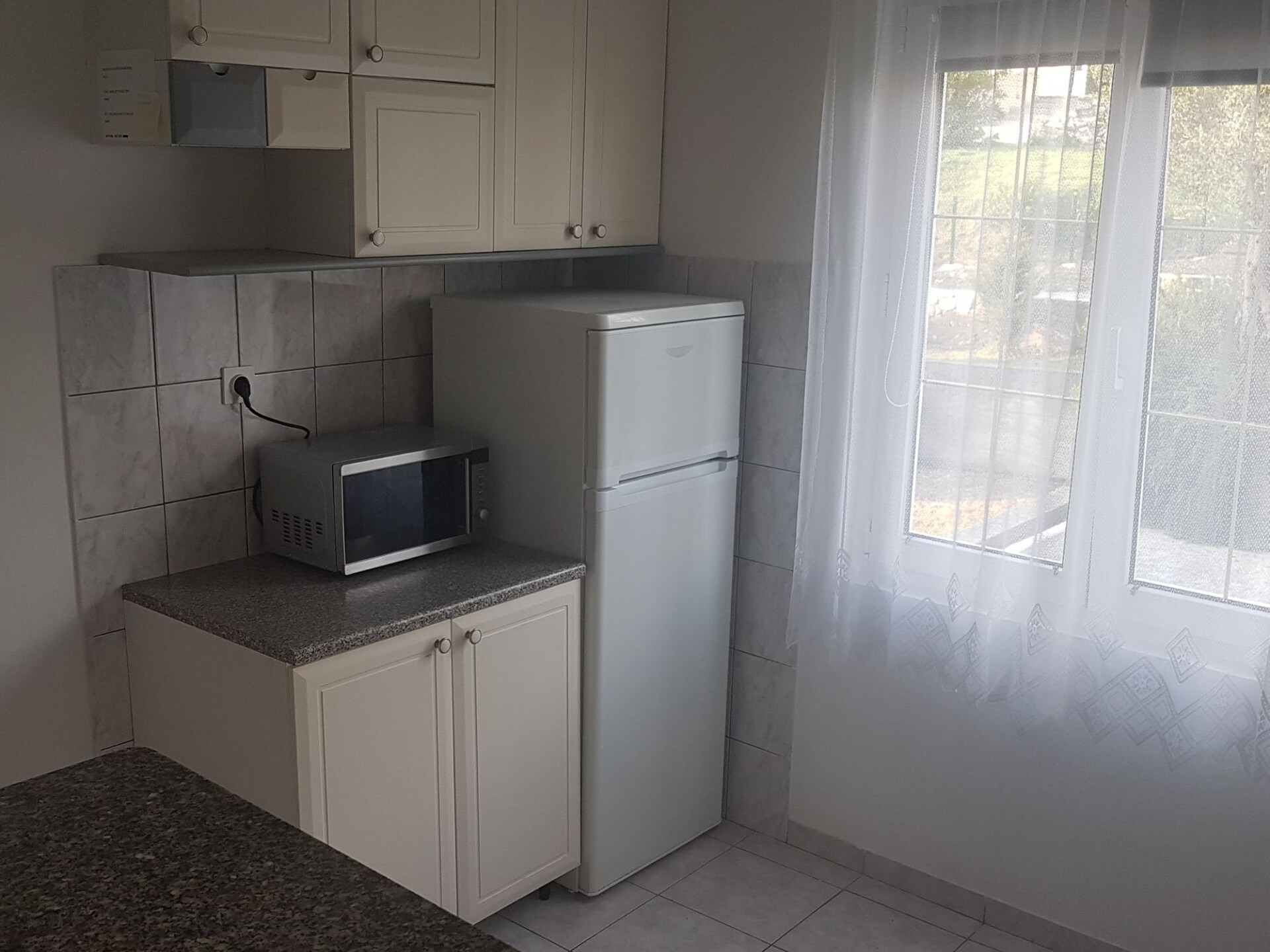 Ruim 3-slaapkamerappartement met balkon en tuinzicht in Lopar, op 300m van het strand - foto 5