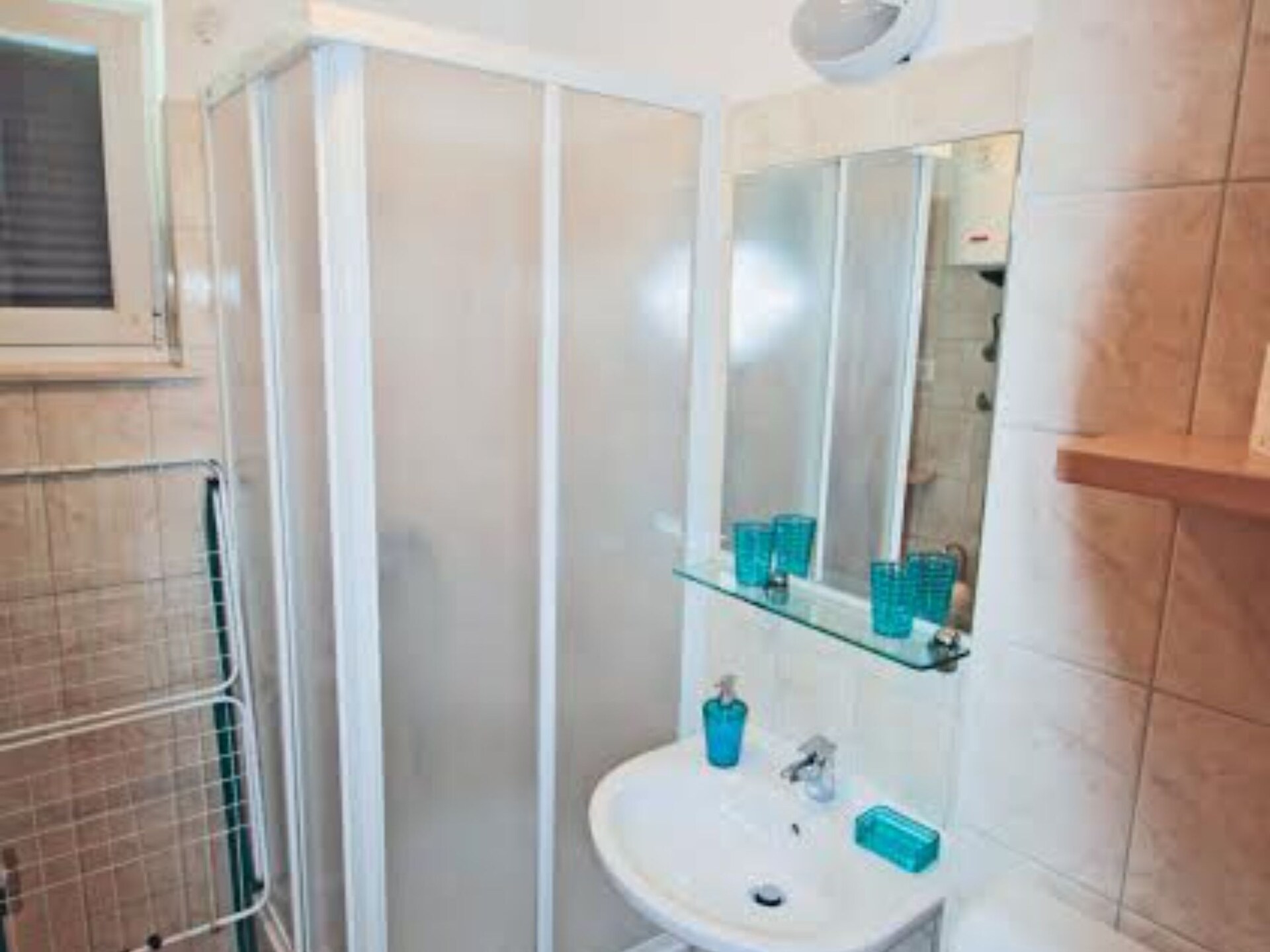 Beachfront Apartments Tamarix - Superior One Bedroom Apartment (Grand) 3 - foto 9
