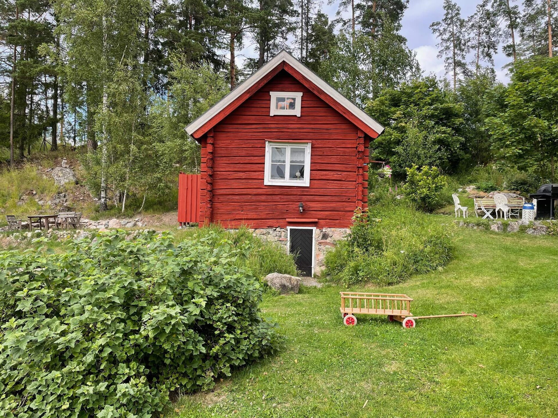 Charmant 19e-eeuws huisje op boerenerf bij Nykvarn, nabij Stockholm - foto 2