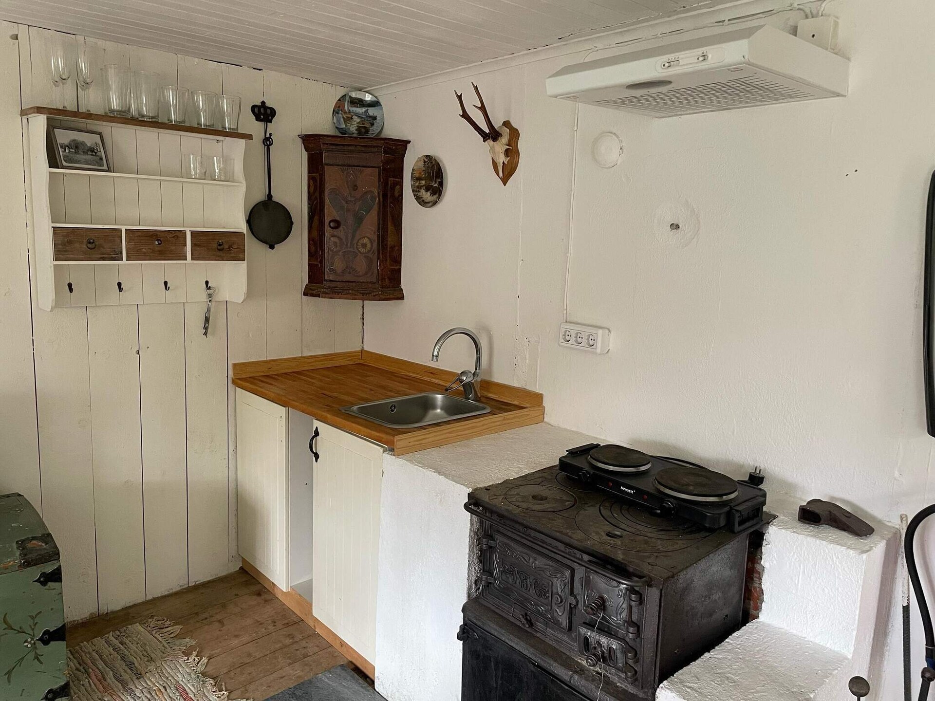 Charmant 19e-eeuws huisje op boerenerf bij Nykvarn, nabij Stockholm - foto 12
