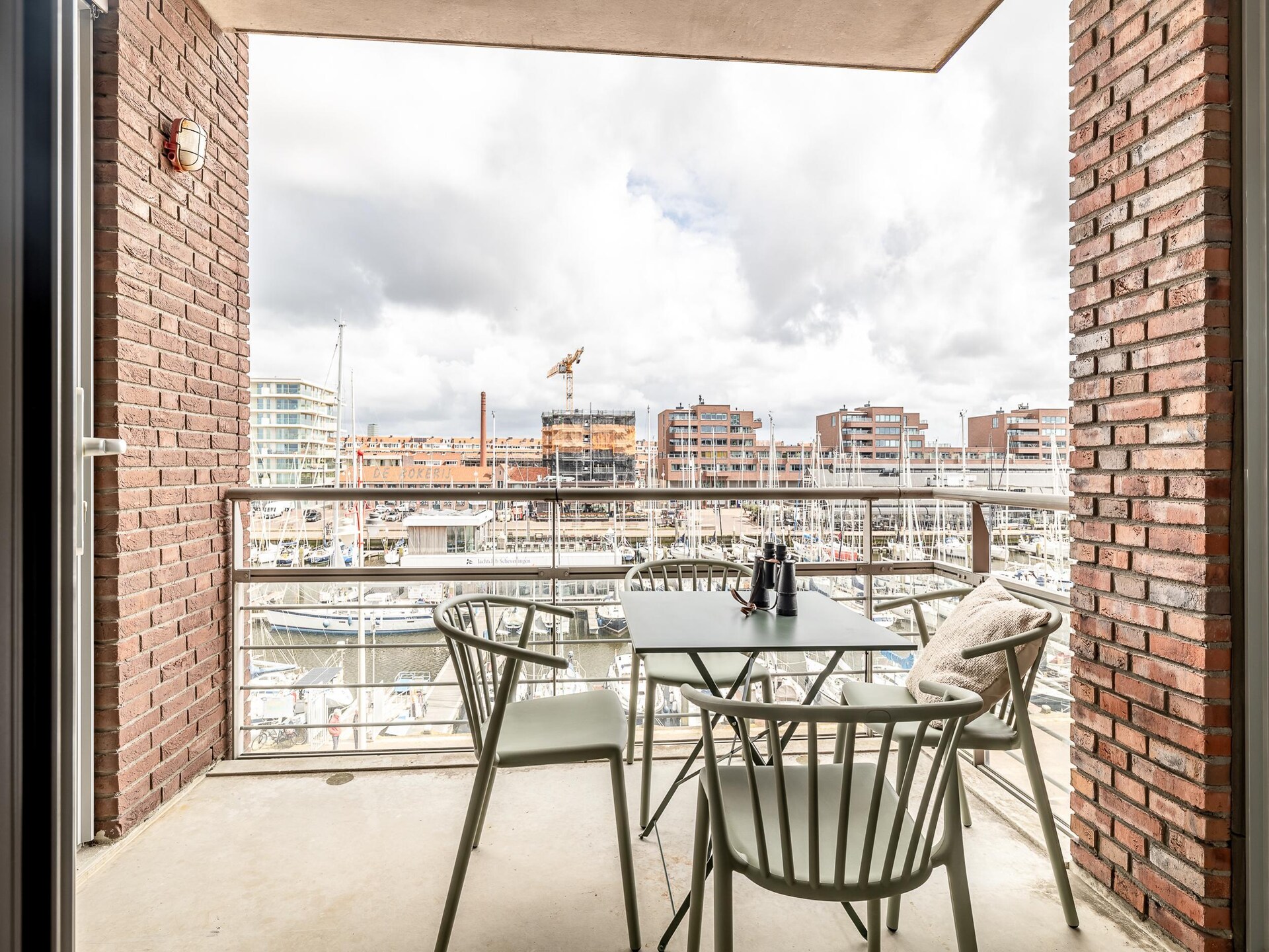 Elegant appartement met panoramisch zeezicht in Scheveningse haven - foto 5