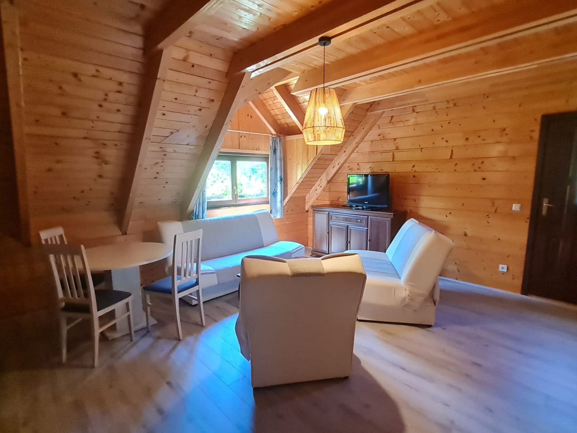 Ruim appartement met terras nabij Nationaal Park Plitvicer Meren - foto 1