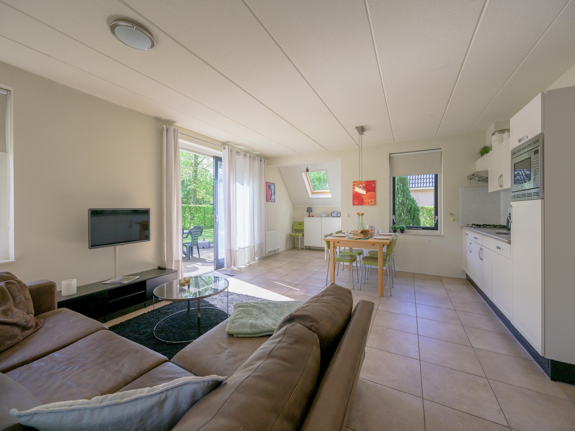 Vrijstaande huisdiervriendelijke bungalow in rustig Gaasterland, Friesland - foto 12