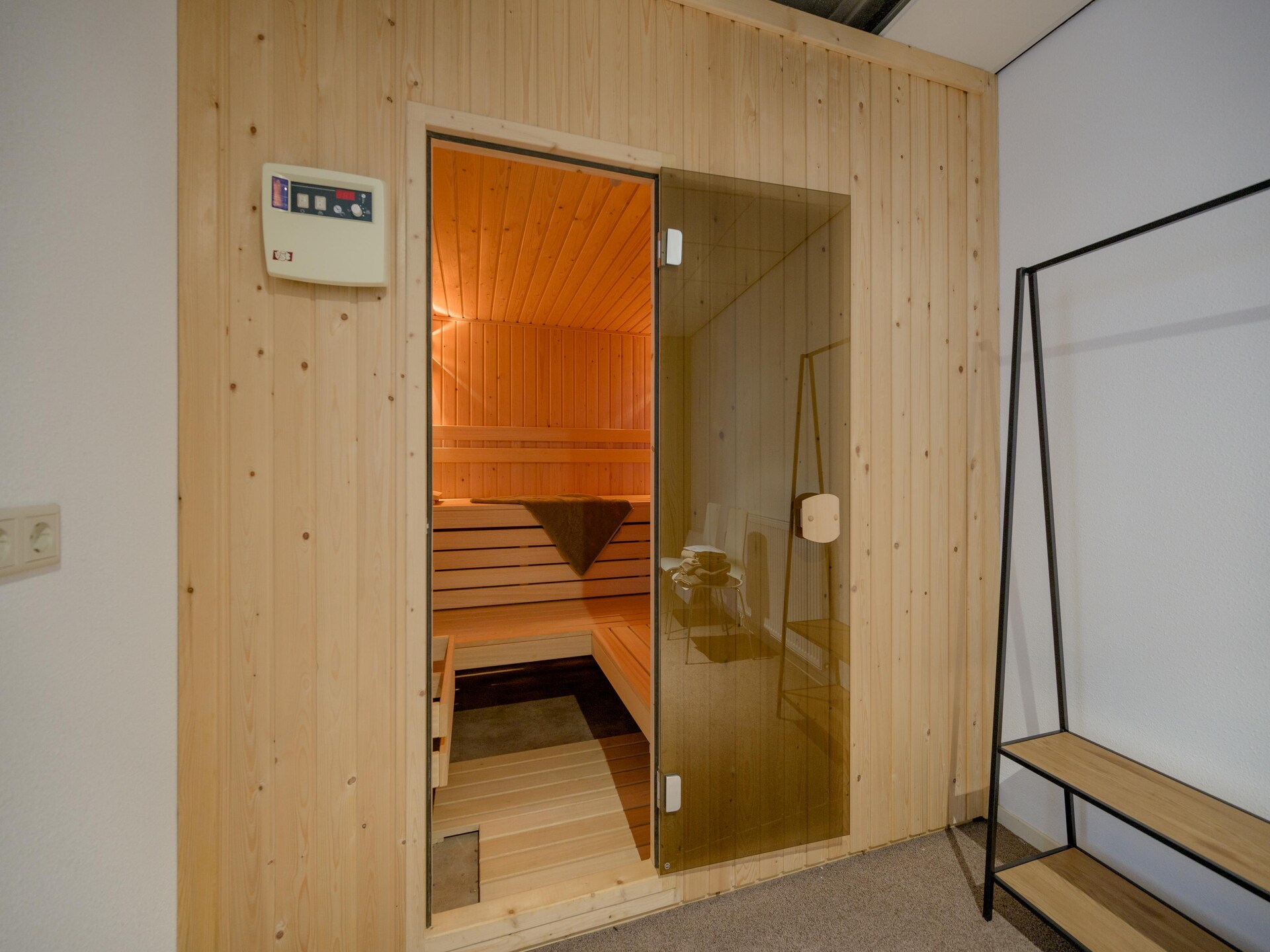Vrijstaande villa met sauna in het glooiende Gaasterland, 8 pers. - foto 40