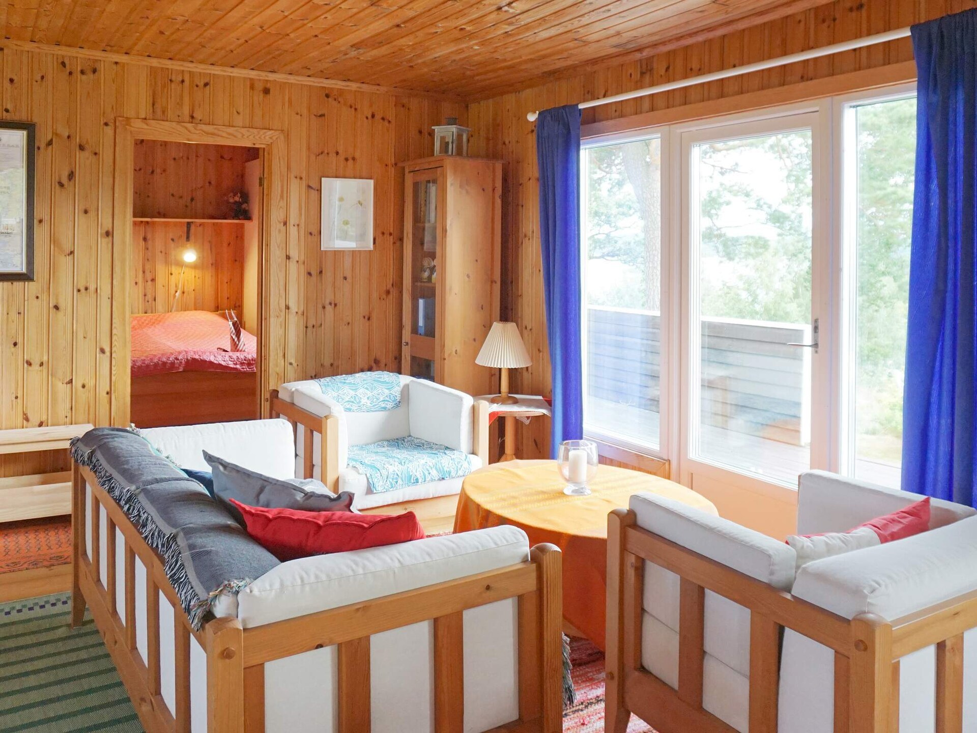Zweeds vakantiehuis met panoramisch fjordzicht bij kindvriendelijk zandstrand - foto 16