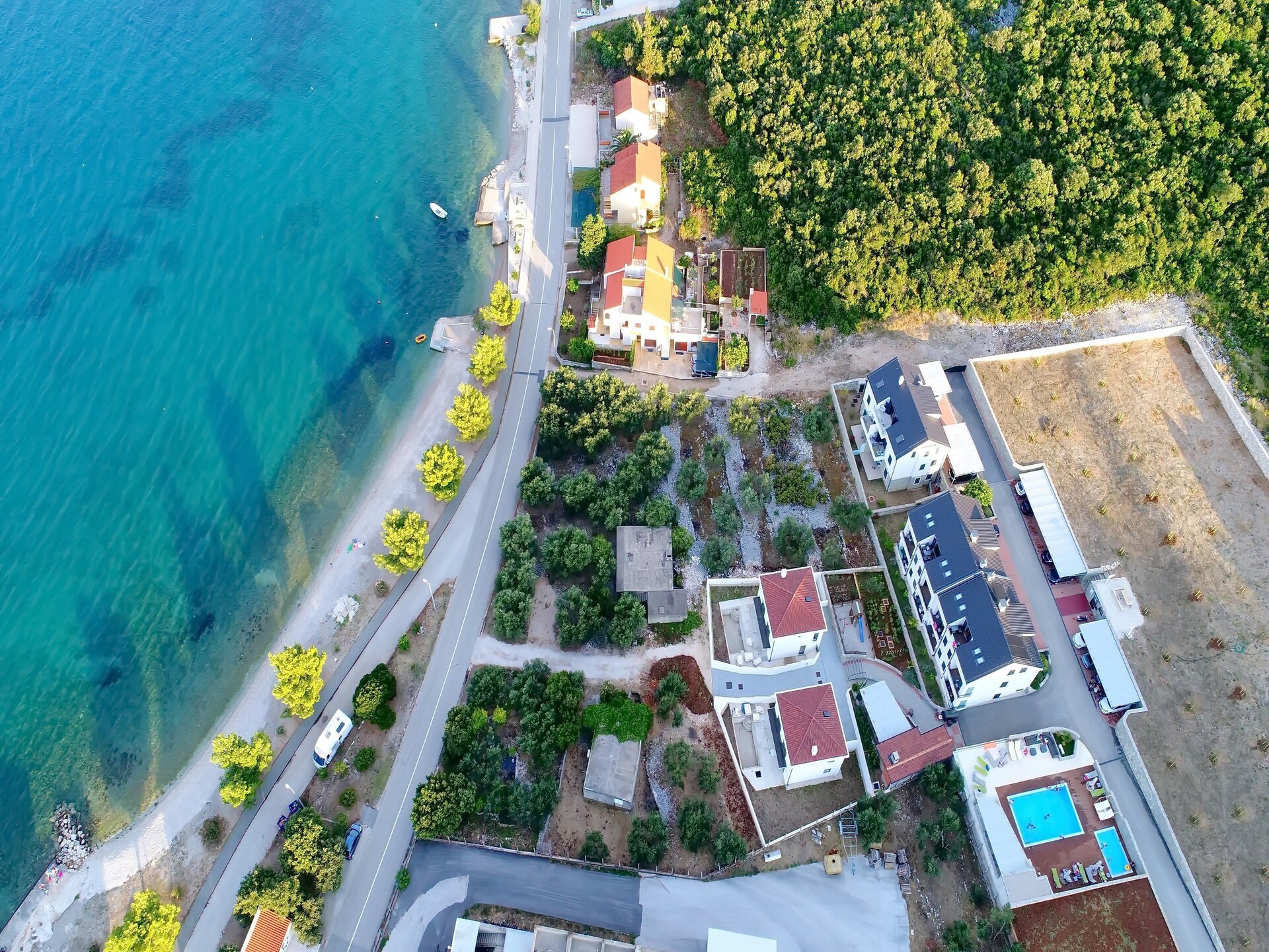 Knus appartement met terras en zwembad op 100m van zee in Drače - foto 26