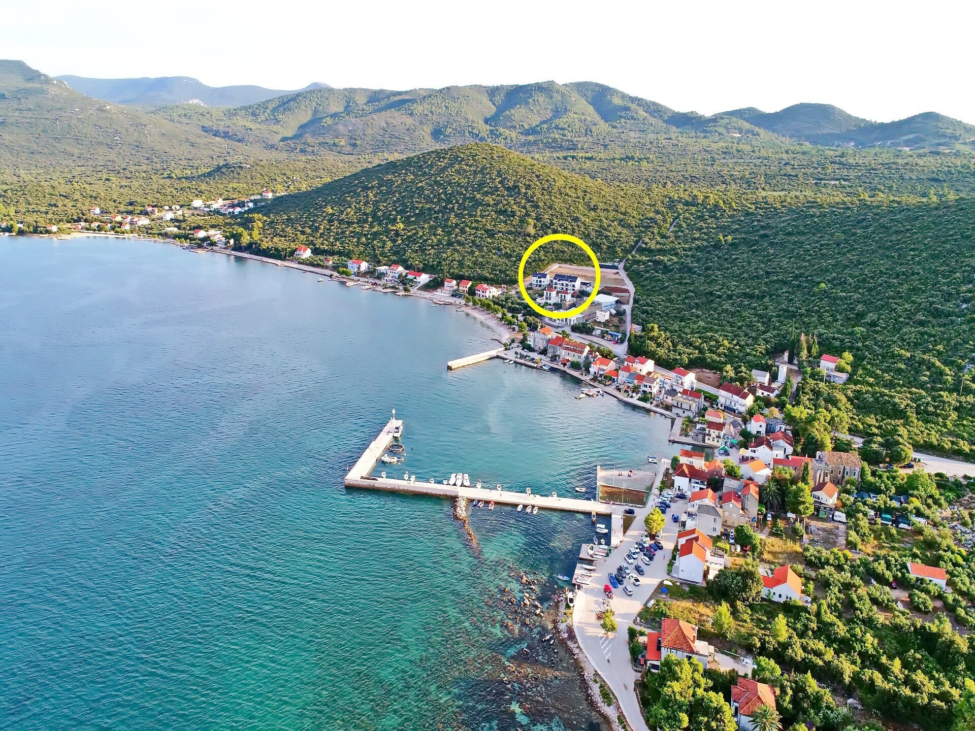 Knus appartement met terras en zwembad op 100m van zee in Drače - foto 25