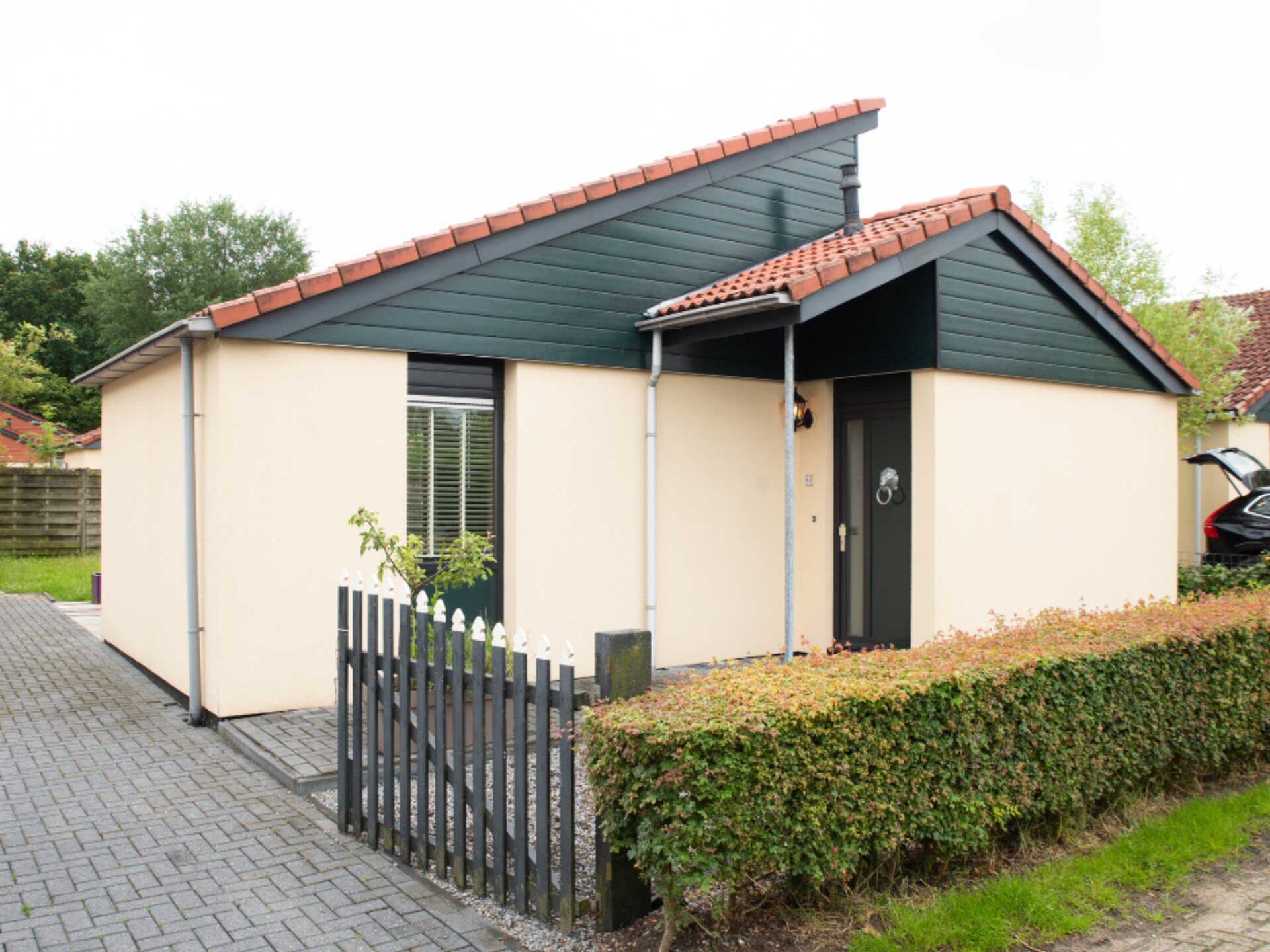 Premium bungalow – max 4 personen – nummer 80 - foto 1